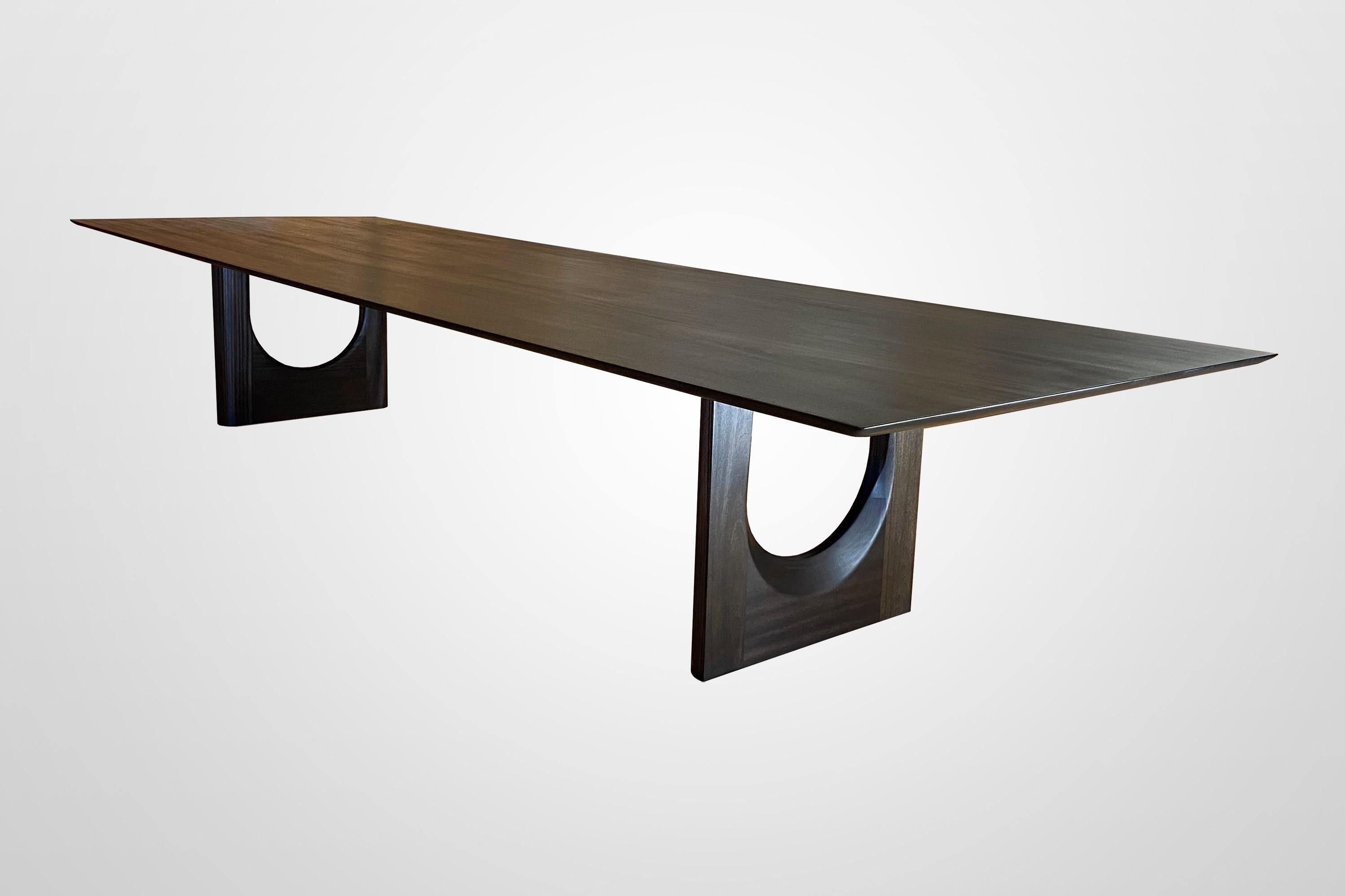 Ssang Biep (ㅃ) Dining Table  For Sale 7