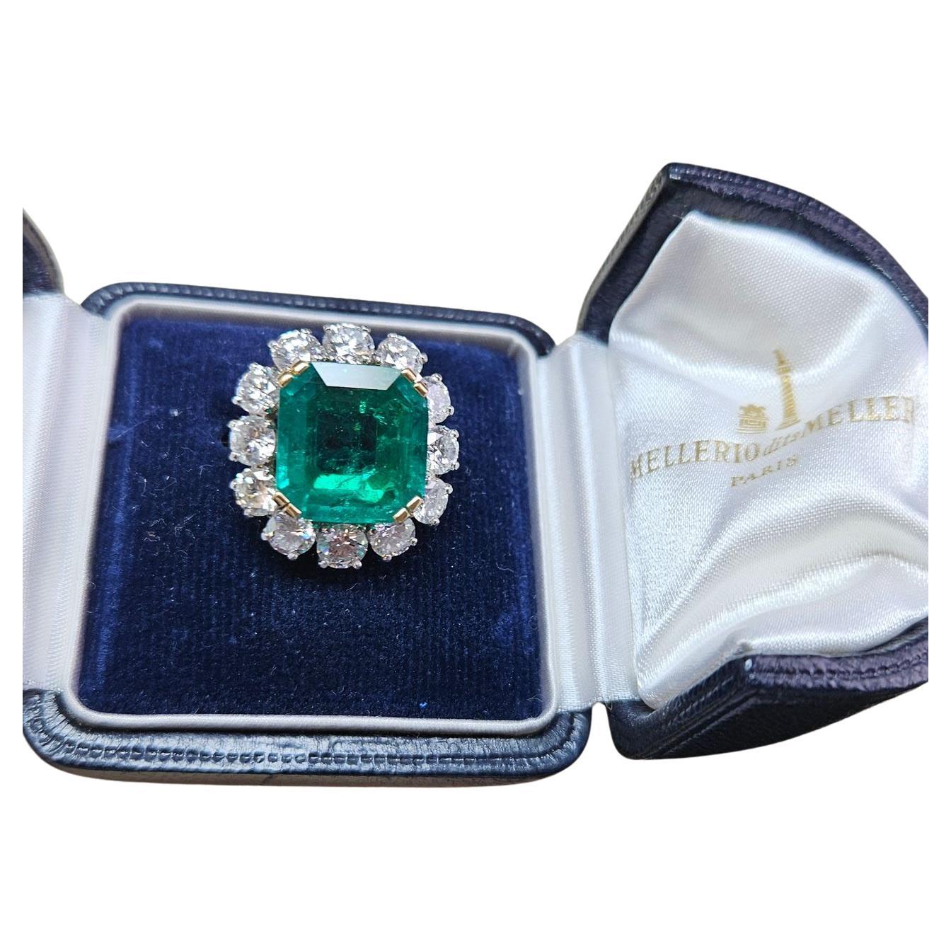 Emerald Cut SSEF 6.78 Carat NO OIL Investment grade Emerald Ring For Sale