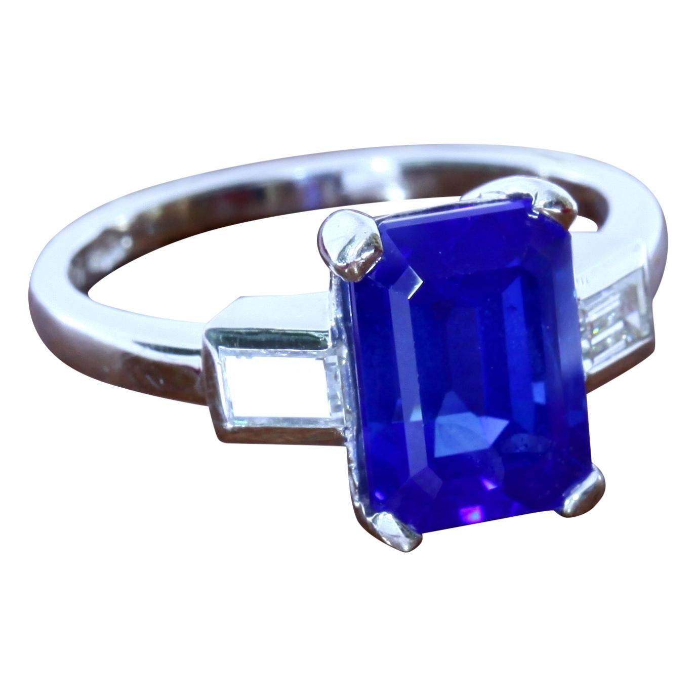 SSEF and Gubelin Certified 4.16 Carat Kashmir Sapphire and Diamond Platinum Ring