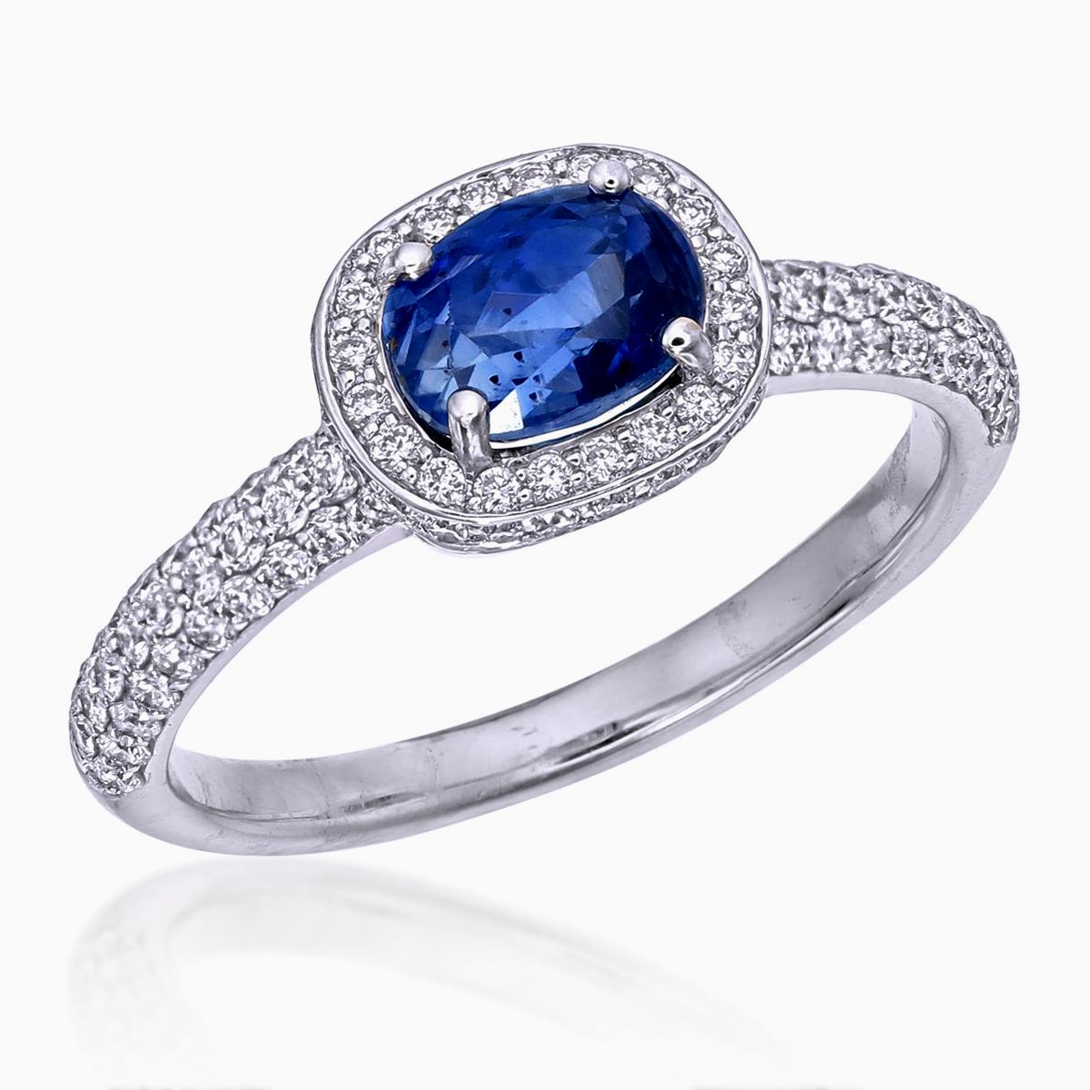 SSEF-zertifizierter 1,44 Karat Kaschmirblauer Saphir ohne Hitze Diamantring aus 18 Karat Gold (Moderne) im Angebot