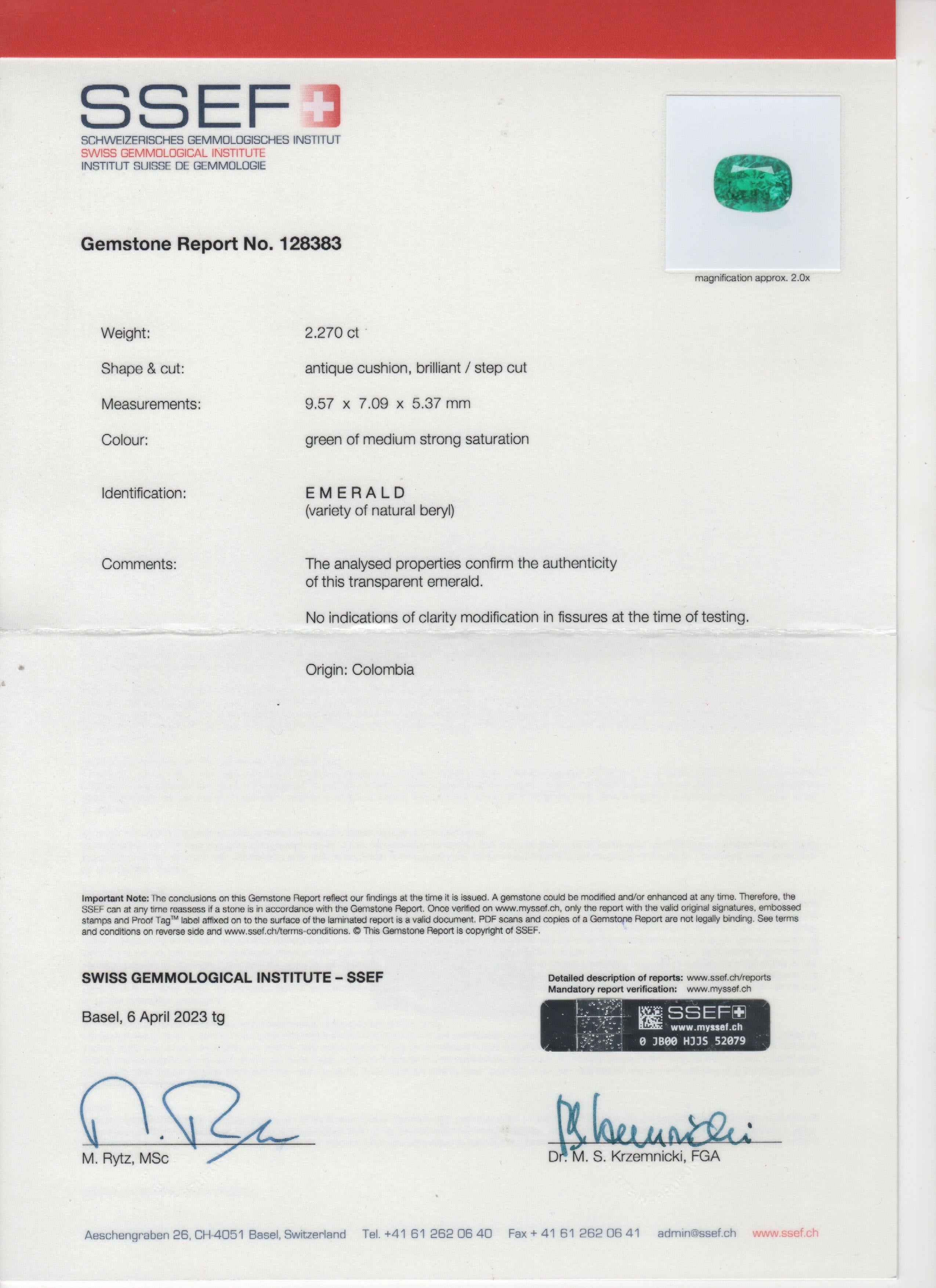 SSEF Certified 2.27 Carat No Oil Colombian Emerald and Diamond Three-Stone Ring In New Condition In Bangkok, Bangkok