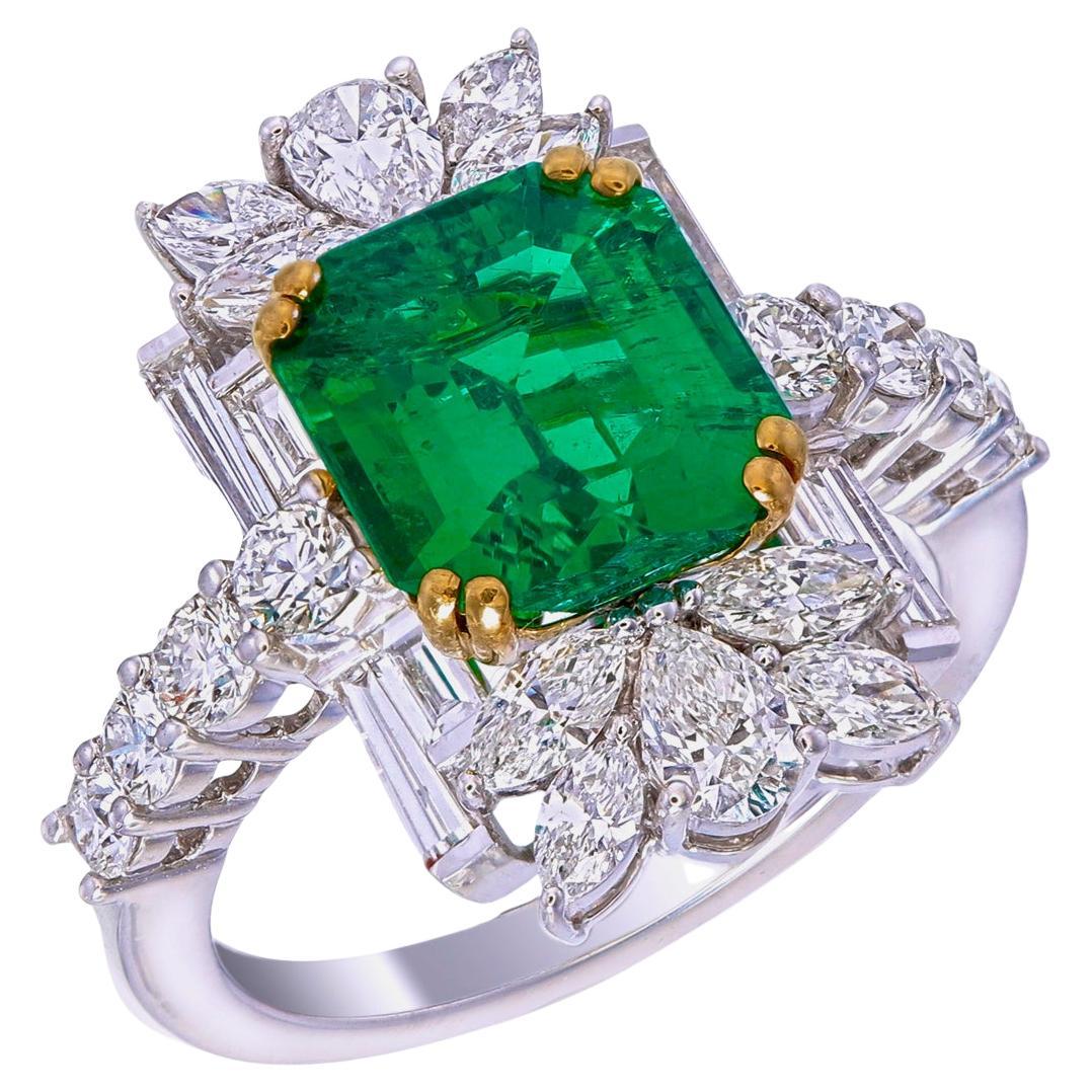 SSEF Certified 2.86 Carat Colombian Emerald No Oil Diamond Ring in 18 Karat Gold