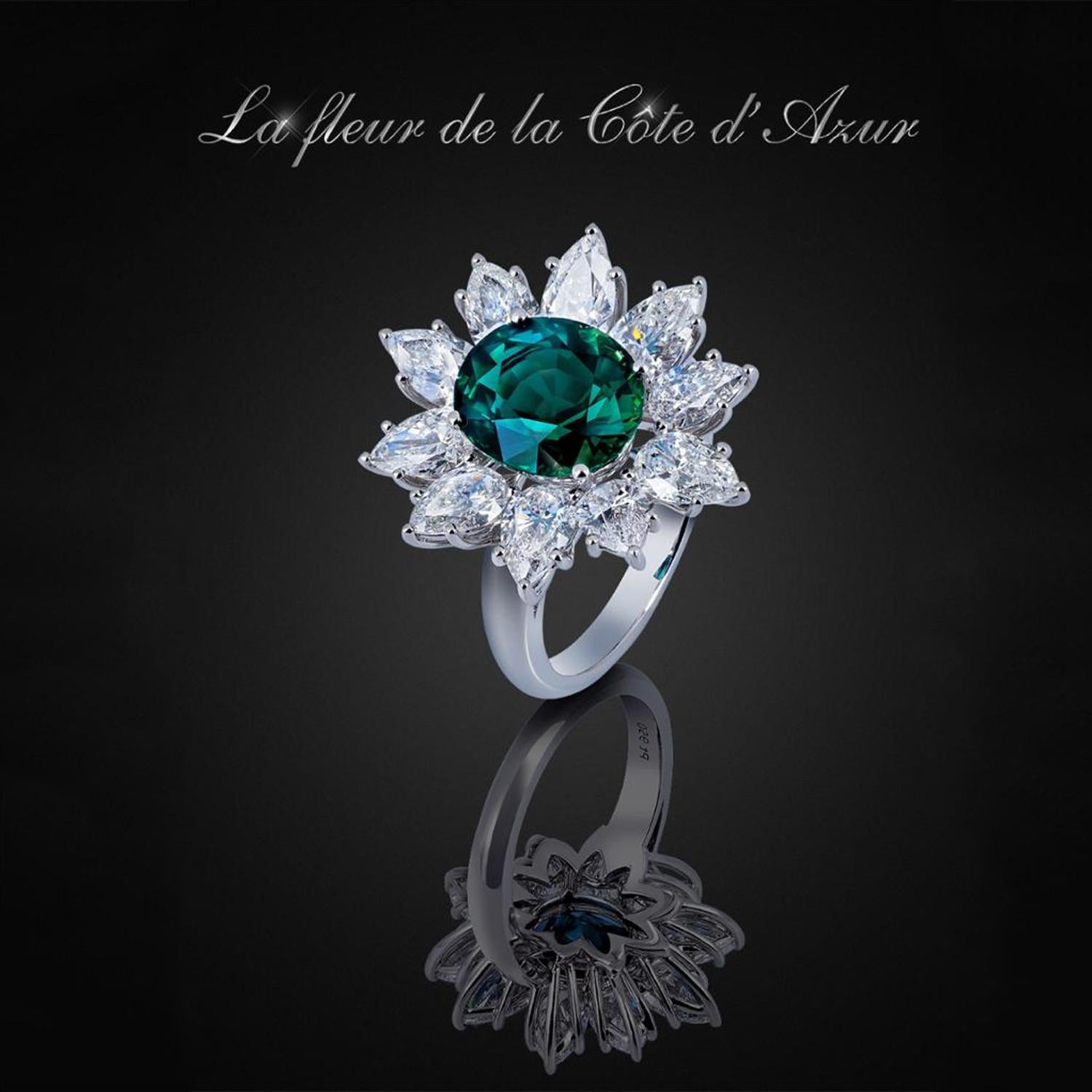Unprecedented and absolutely unique grandidierite ring
“La fleur de la Côte d’Azur” from Monaco important private collection. 
Grandidierite is one of the rarest gems on the planet , it is considered second most rare after red diamond. Being found