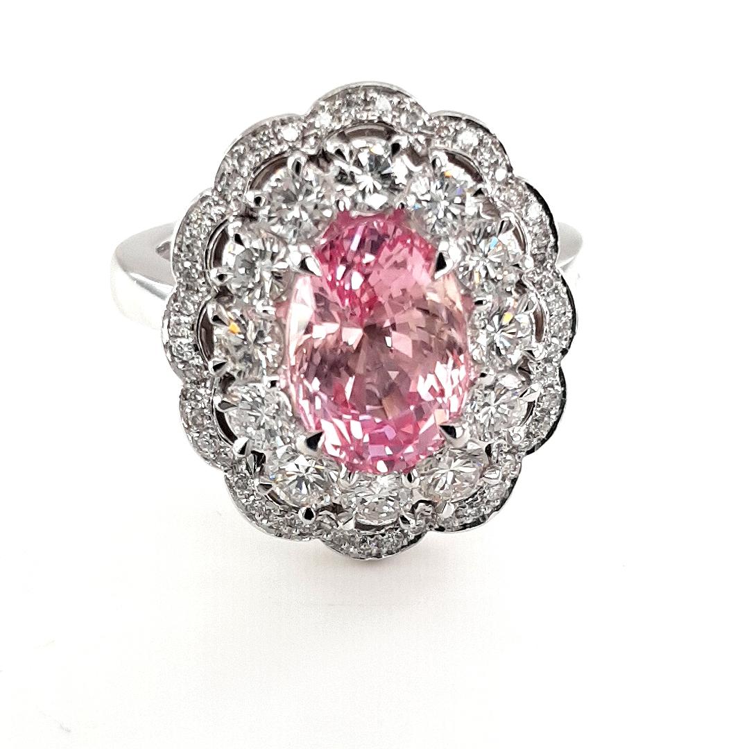 18kt White Gold Diamond Ring 4.06ct Sapphire No Heat Padparadscha SSEF Certified.

Unique luxurious ring with natural unheated pink Padparadscha sapphire and diamonds

Completely handcrafted 

Sapphire: pink oval modified brilliant Padparadscha