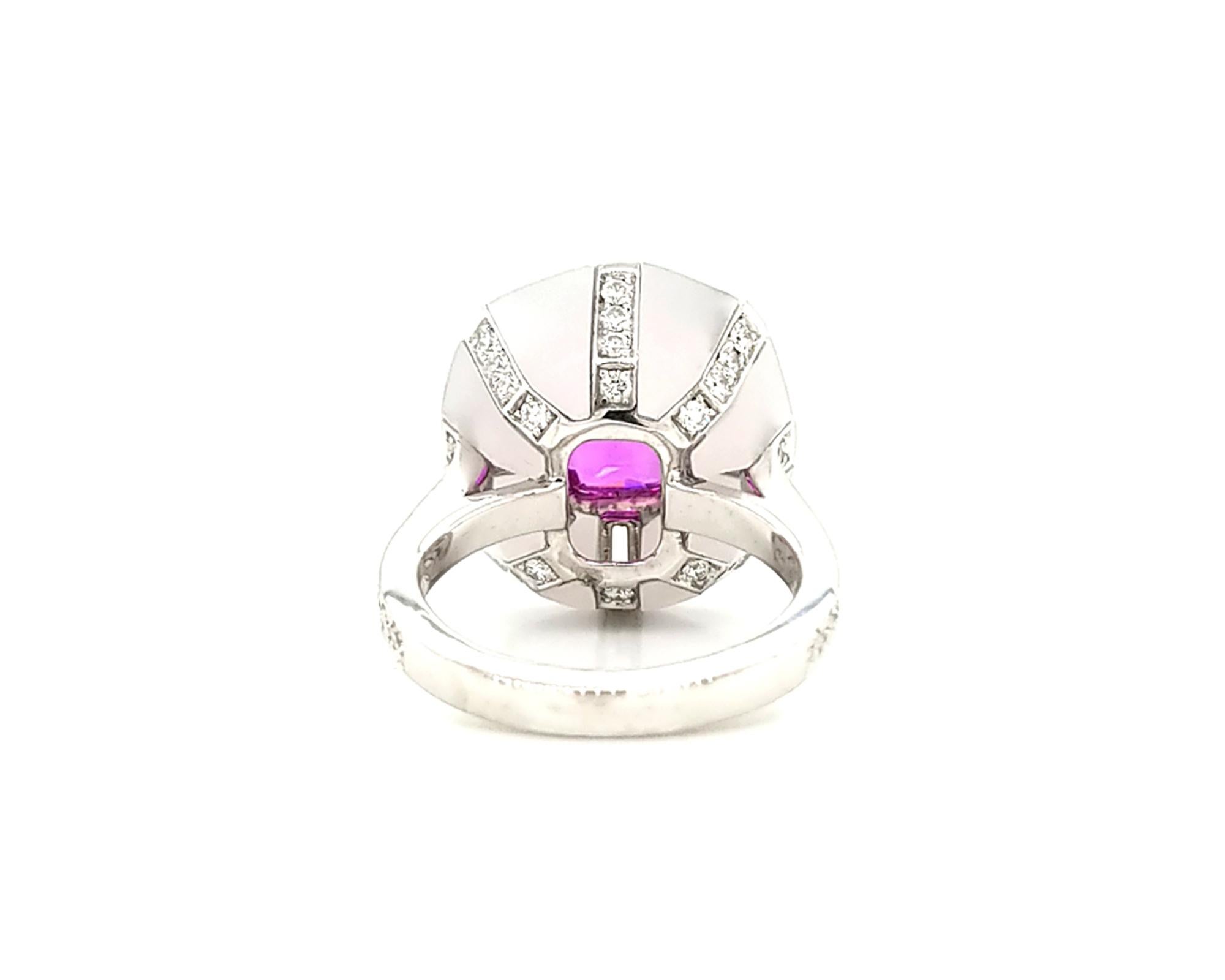 SSEF Certified 5.02 Carat Pink Sapphire Diamond Cocktail Ring In New Condition In New York, NY