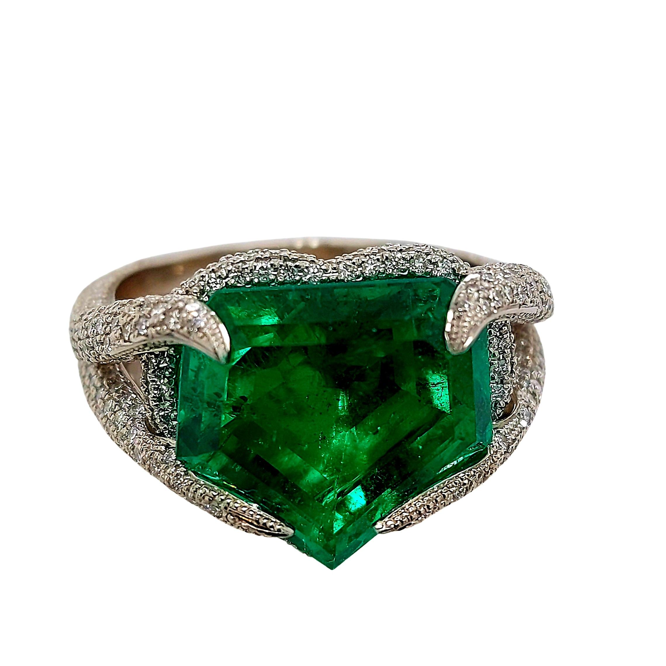 Artisan SSEF Certified Platinum 9 Ct Colombian Emerald Minor & Diamonds Unique Ring For Sale