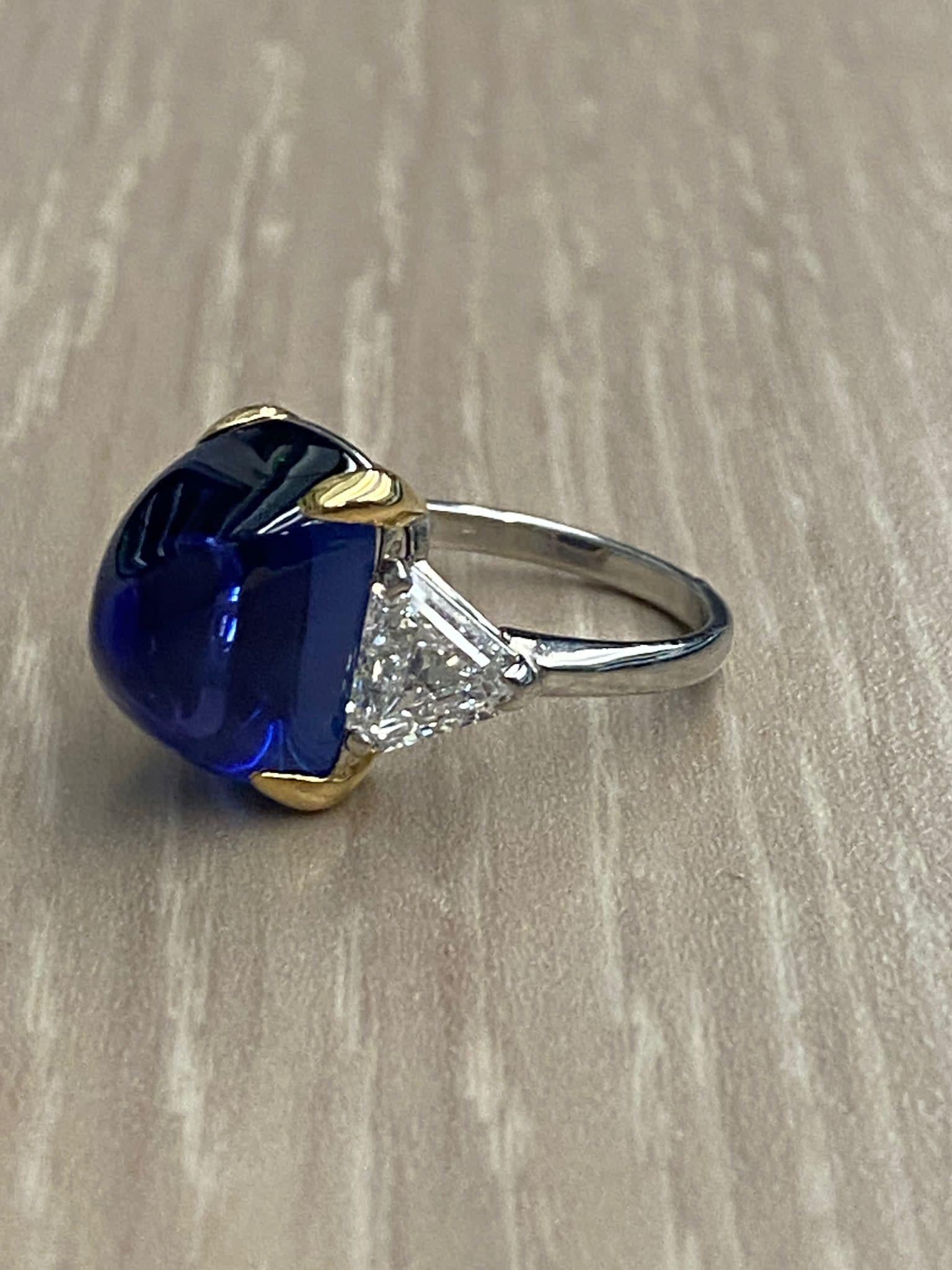 Women's SSEF GRS Certified Bulgari 17 Carat Sugarloaf Ceylon Sapphire Ring