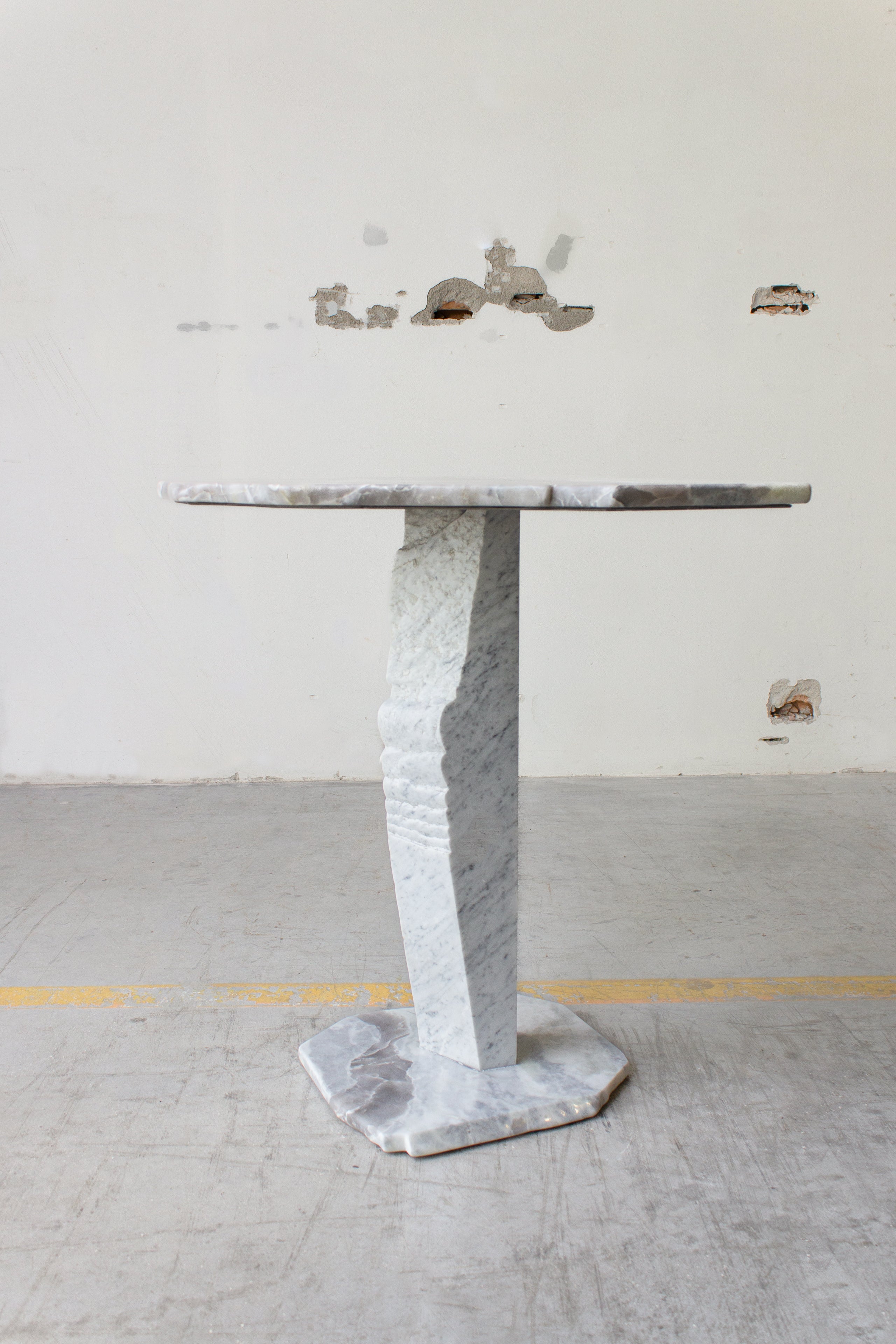 SST021 side table by Stone Stackers
Dimensions: D 56.5 x W 55 x H 69.5 cm
Materials: Carrara marble, Dover White marble.
Marble Structure: Carrara
Marble Base: Dover White
Weight: 35 kg

This side table features two main Dover White marble slabs
