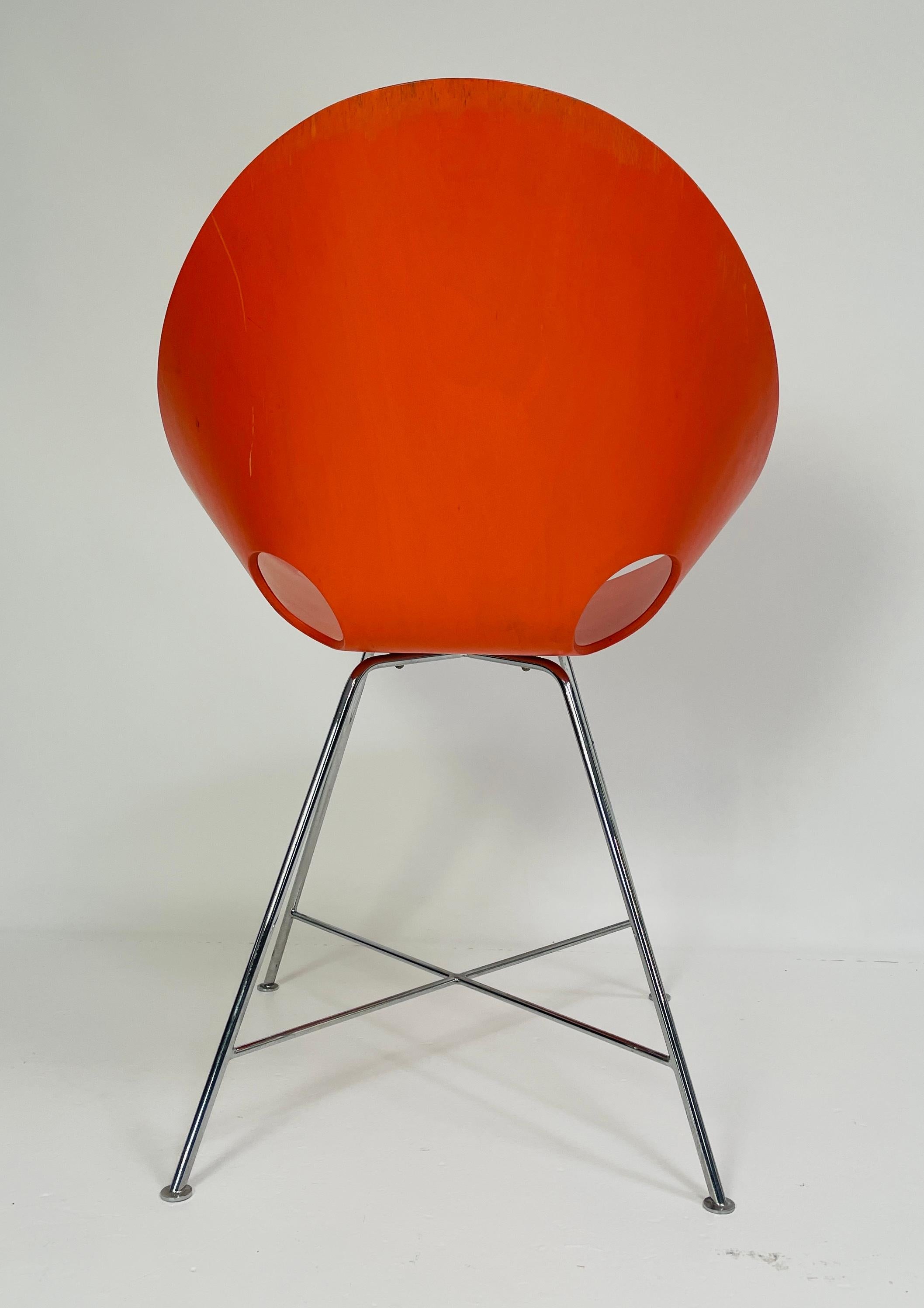 ST 664 Shell Chairs, Designed by Eddie Harlis, Orange In Good Condition For Sale In Los Angeles, CA