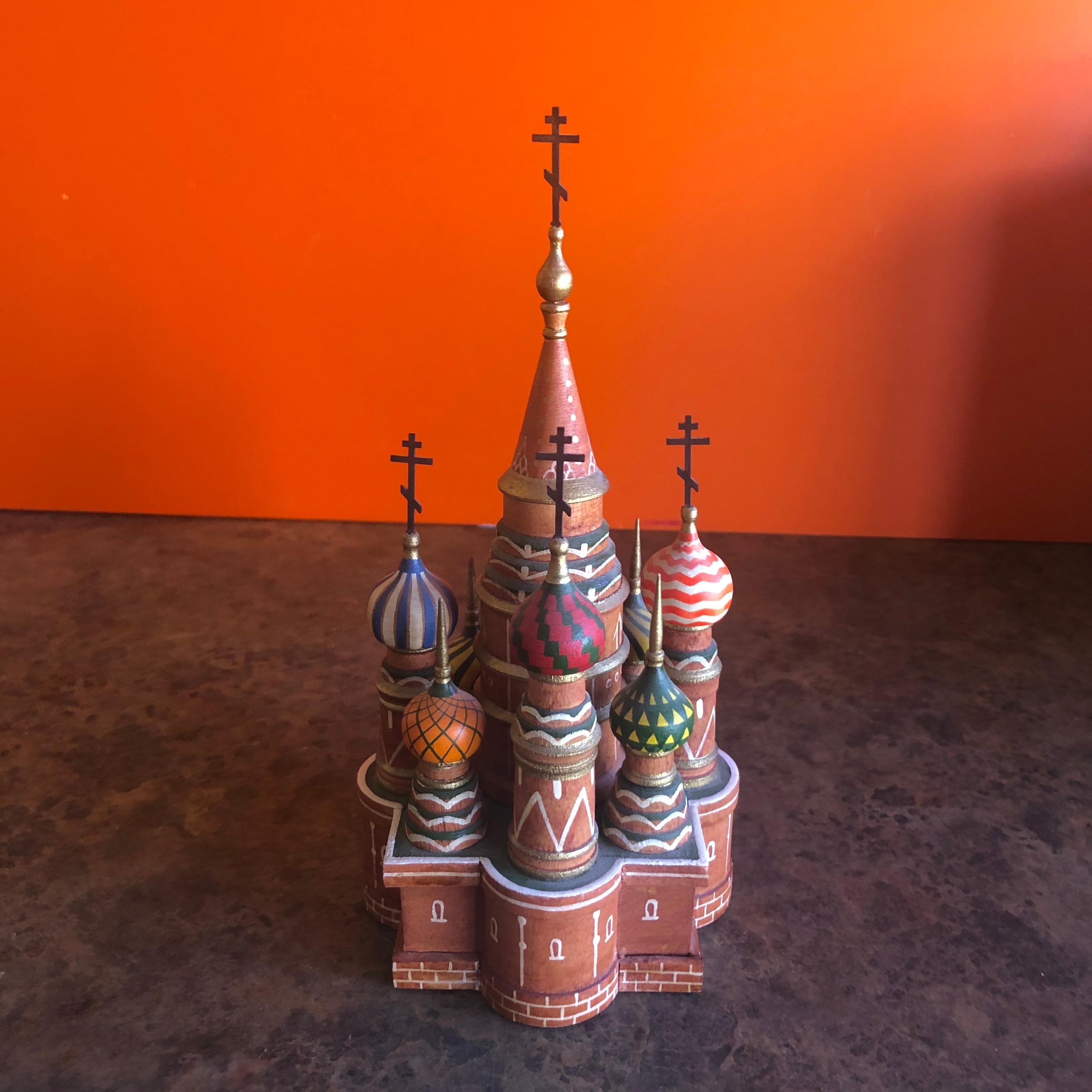 St. Basil's Cathedral Sculpture / Model In Good Condition In San Diego, CA