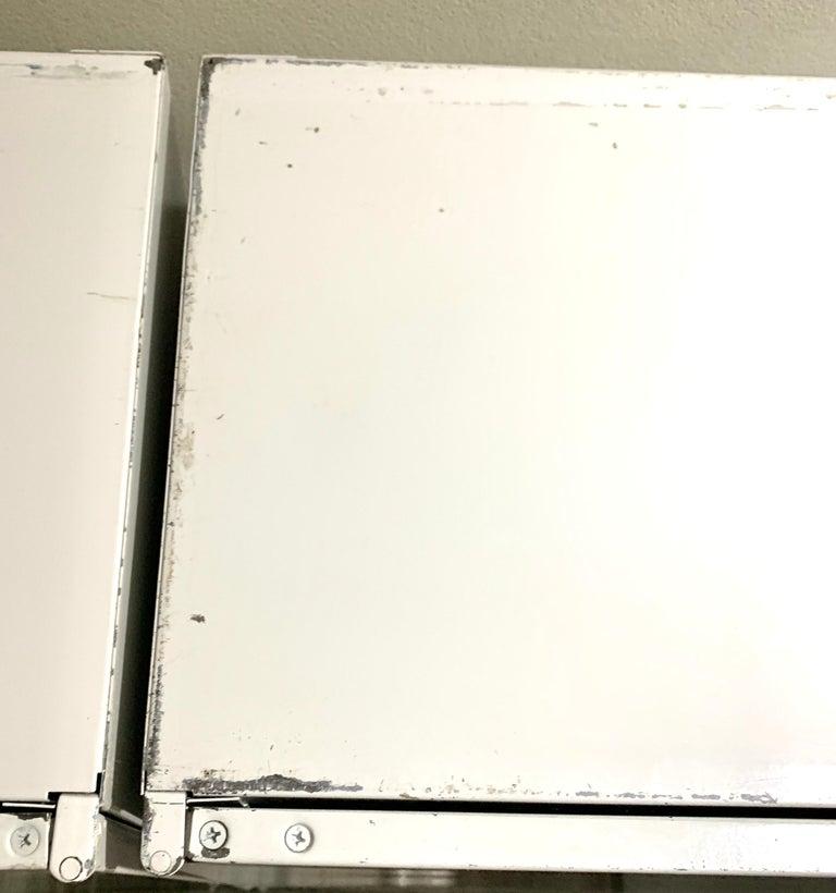 mid century modern kitchen cabinets