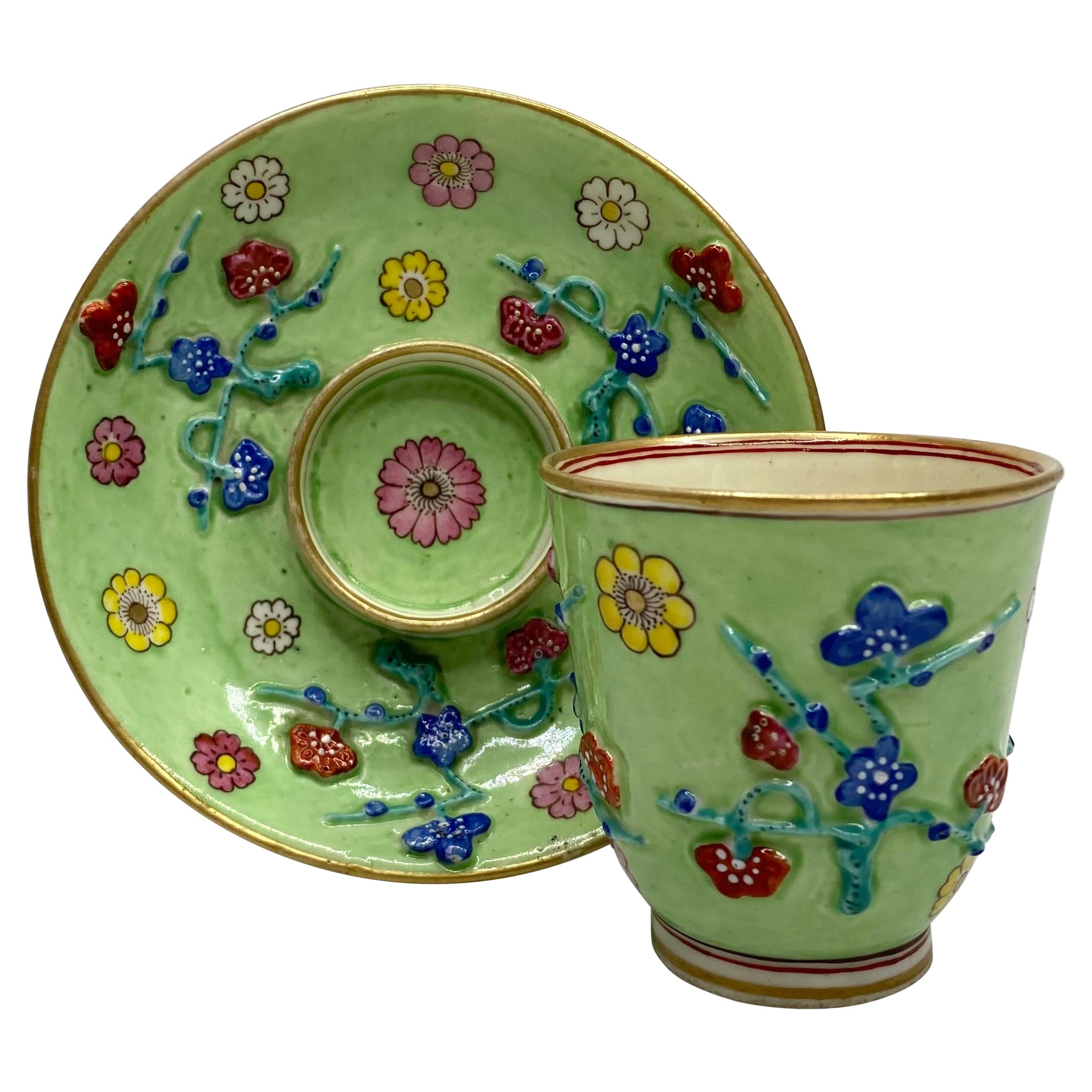 St Cloud porcelain trembleuse, c.1730.