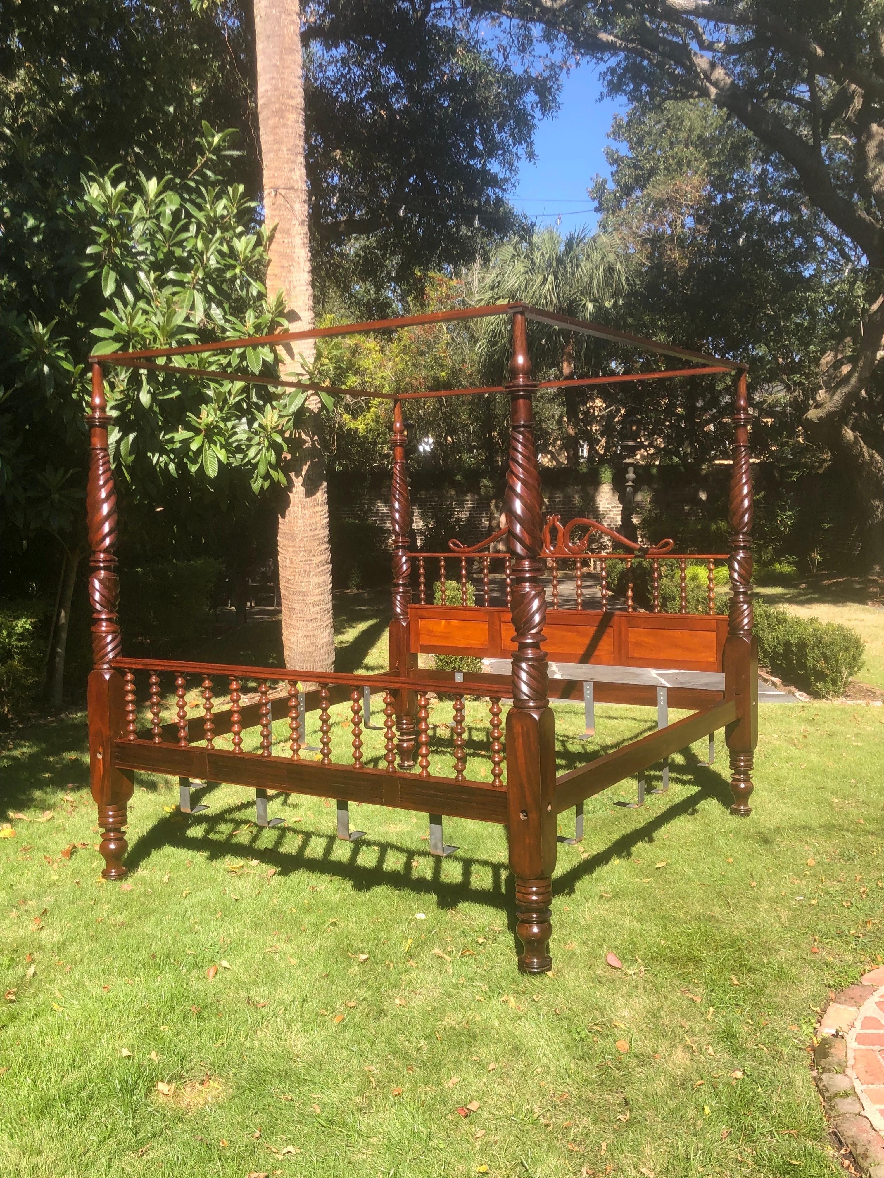 St. Croix Danish West Indies Mahogany King Size Four-Poster Bed, 19th Century In Good Condition For Sale In Charleston, SC