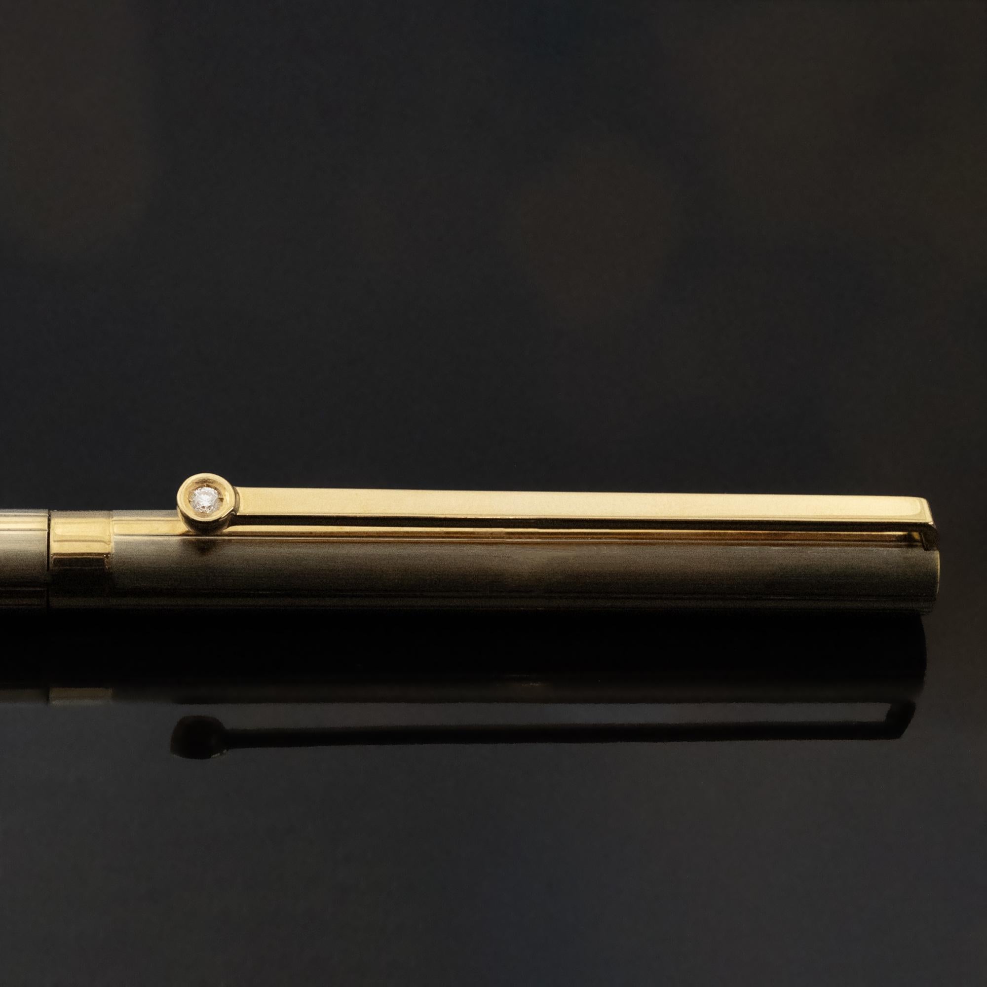 S.T. Bolígrafo Dupont de Oro Blanco y Amarillo de 18 quilates con Diamante Corte redondo en venta