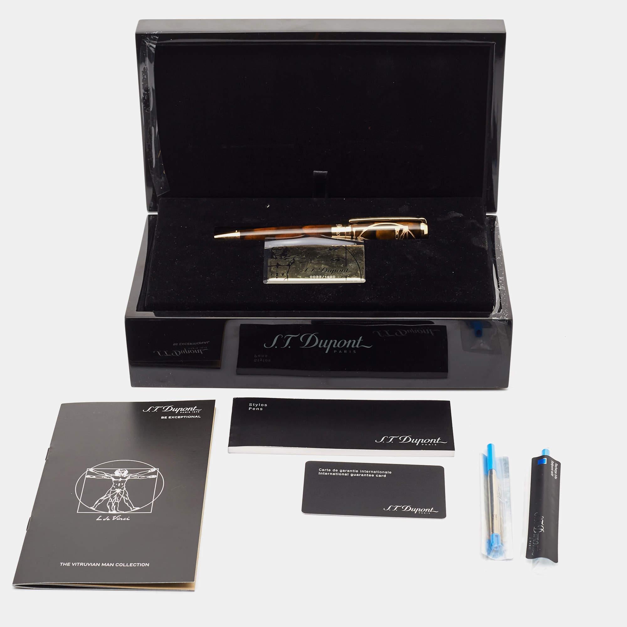 S.T. Dupont Da Vinci Lacquer Gold Tone Ballpoint Pen In Good Condition In Dubai, Al Qouz 2