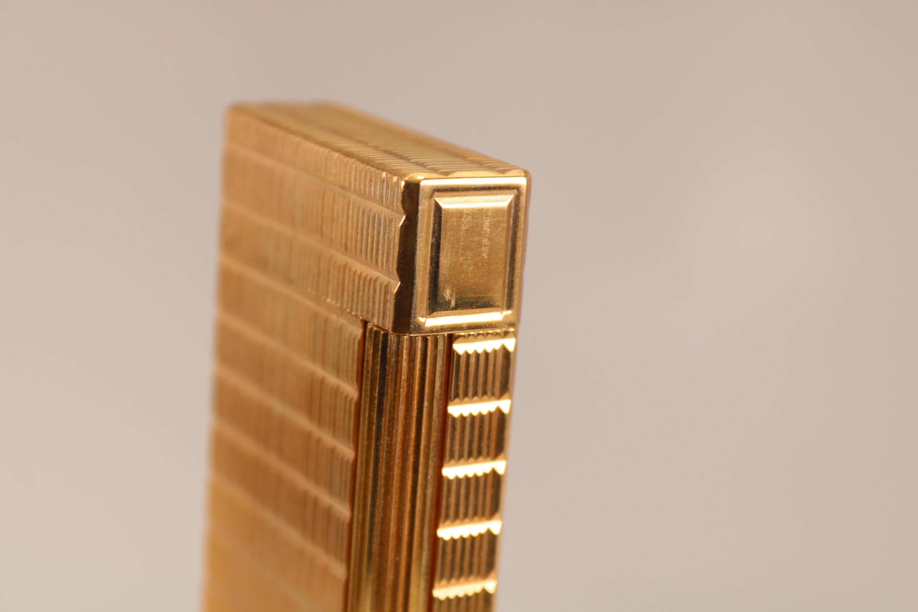 S.T. Dupont de Paris Gold-Plated Table Lighter with Fitted Box 2