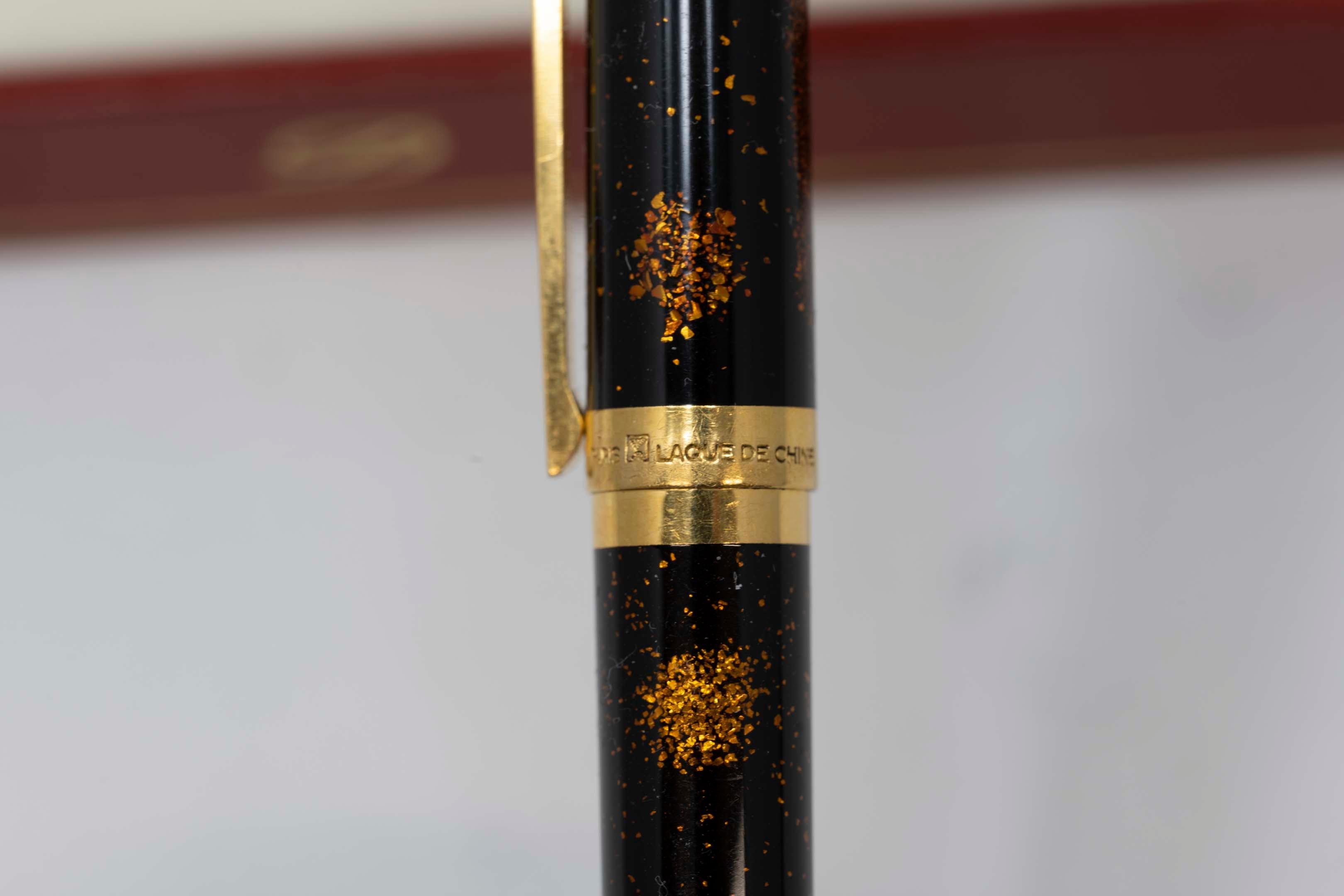 S.T. Dupont Fountain Pen 52BGT80 Laque de Chine 1