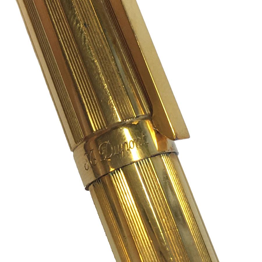 Women's or Men's ST DUPONT Fountain Pen in Gold Plated and 18 Carat Gold For Sale