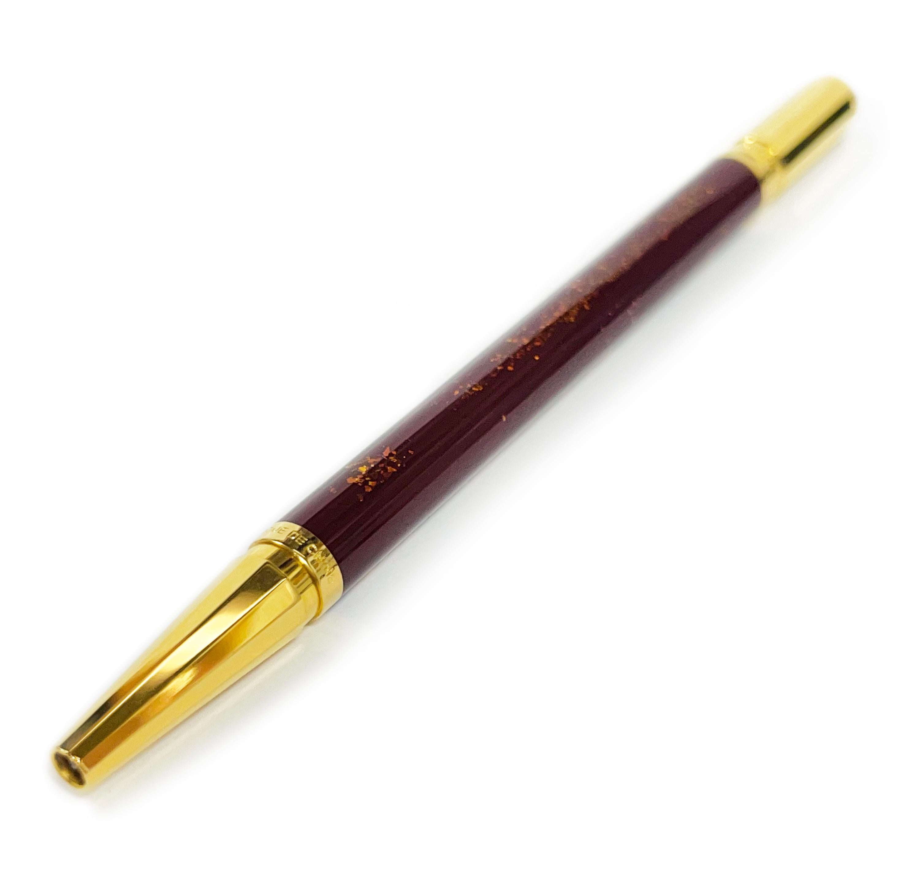Contemporain S.T. Stylo à bille Dupont plaqué or en vente
