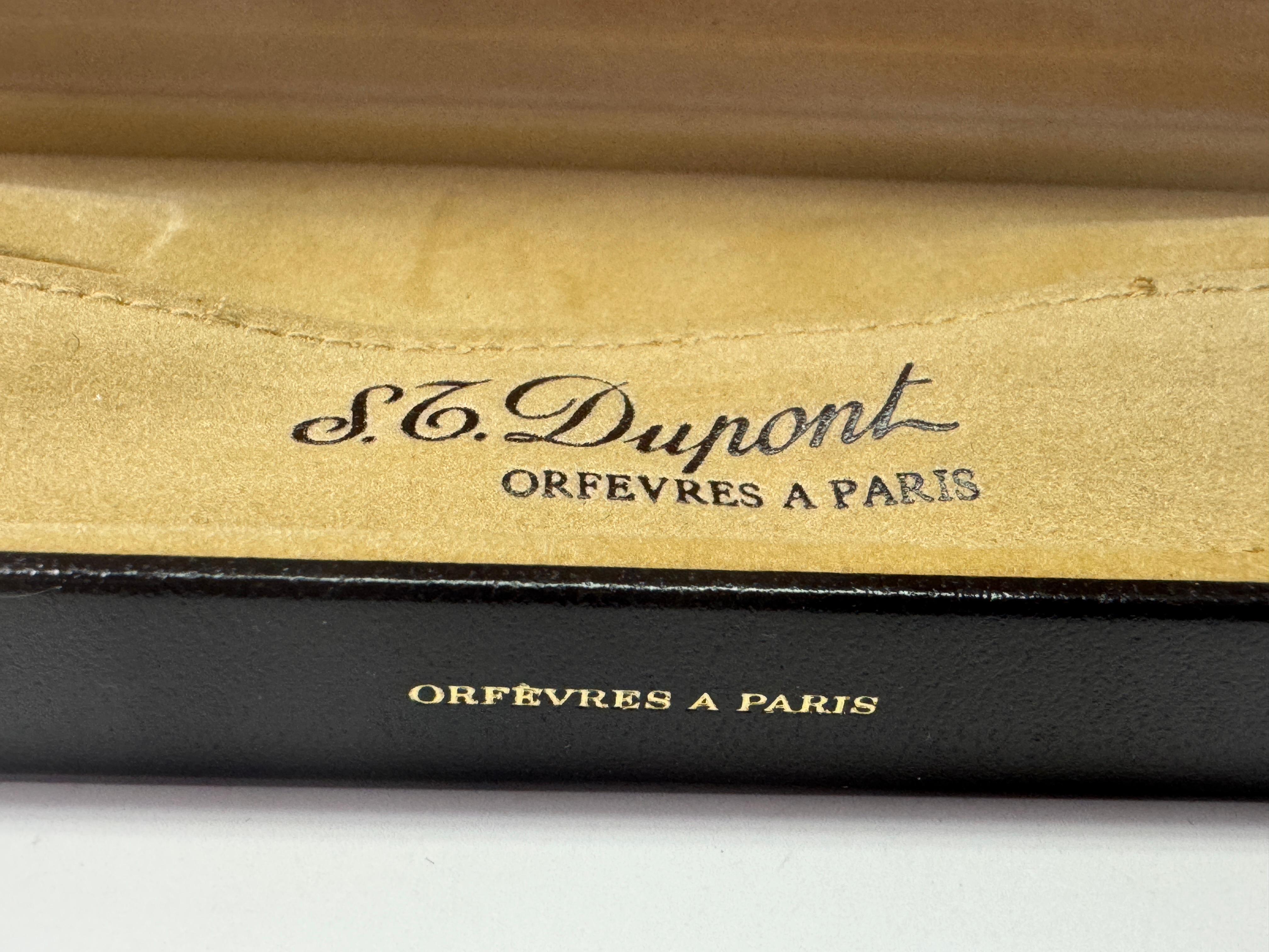 S.T. Stylo à bille Dupont plaqué or en vente 4