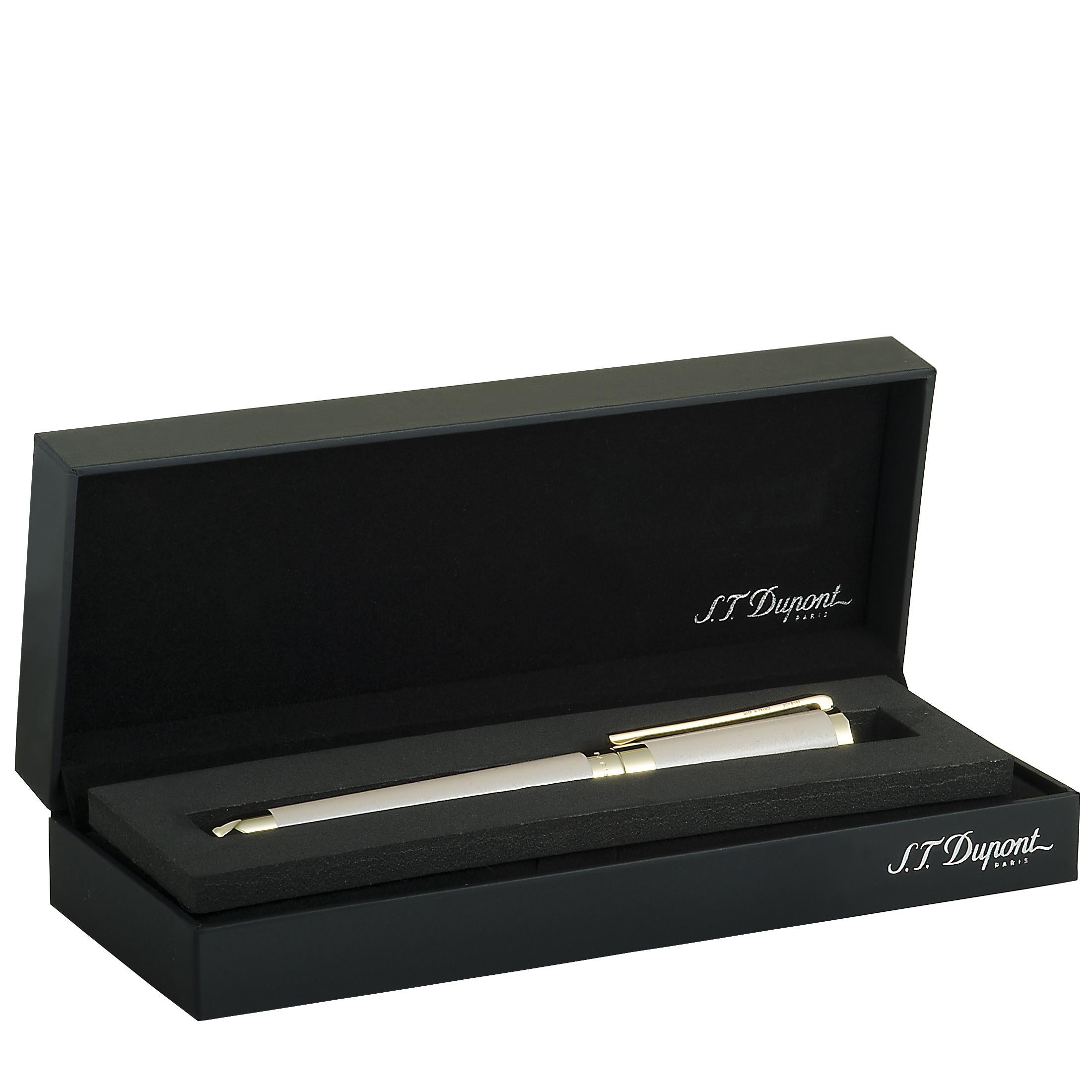 S.T. Dupont Liberté Pearl Rollerball Pen In New Condition In Southampton, PA