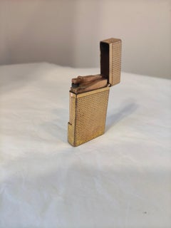 S.T. Briquet Dupont ligne 2 plaqué or