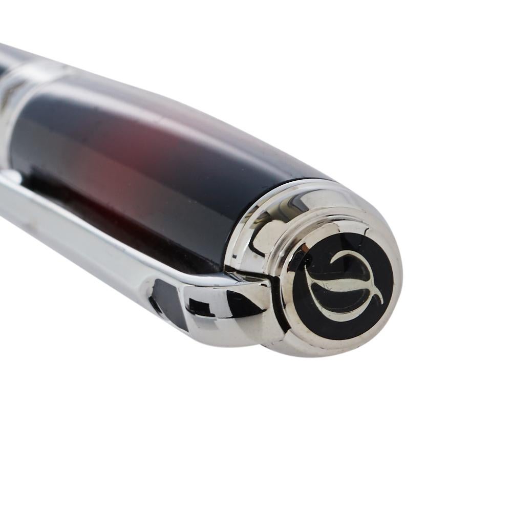 S.T Dupont Line D Atelier Collection Red Lacquer Palladium Finish Ballpoint Pen In Excellent Condition In Dubai, Al Qouz 2