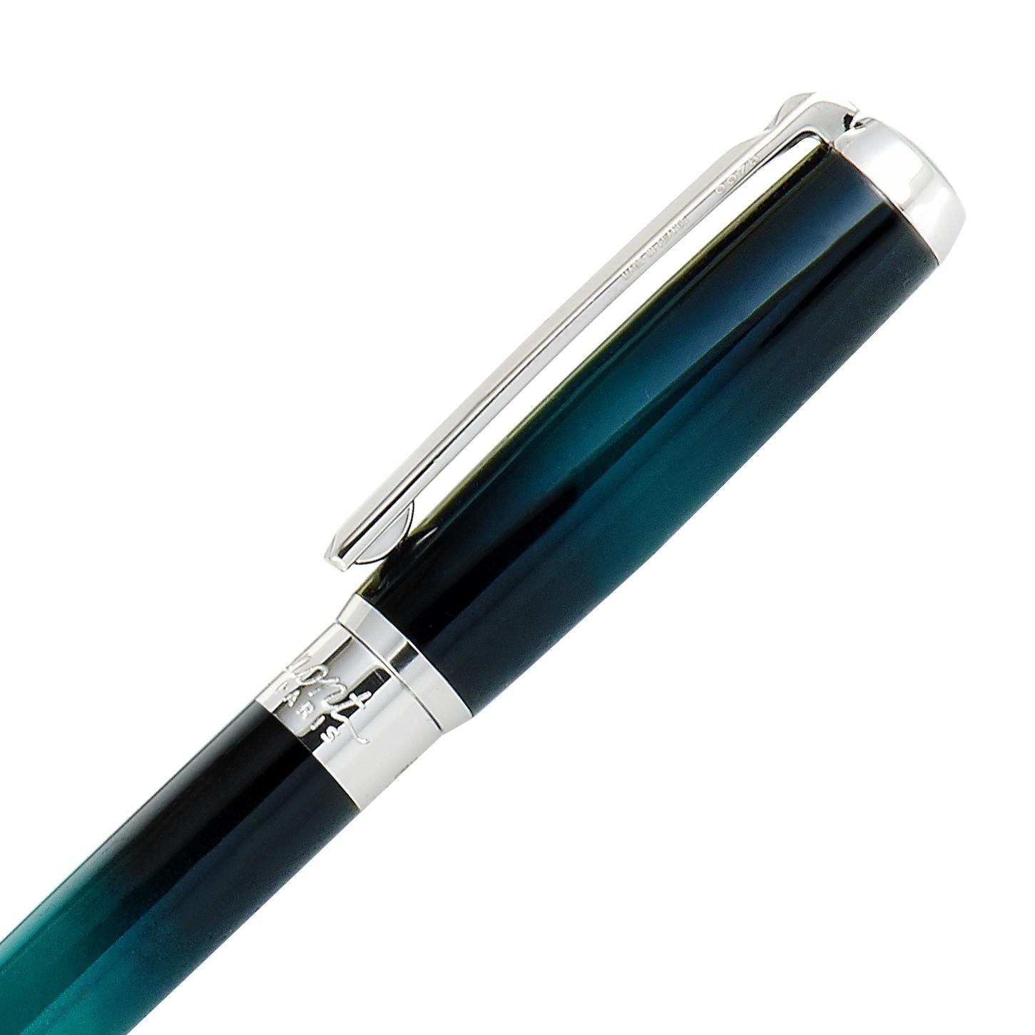 S.T. Dupont Line D Atelier Green Medium Ballpoint Pen In New Condition In Southampton, PA