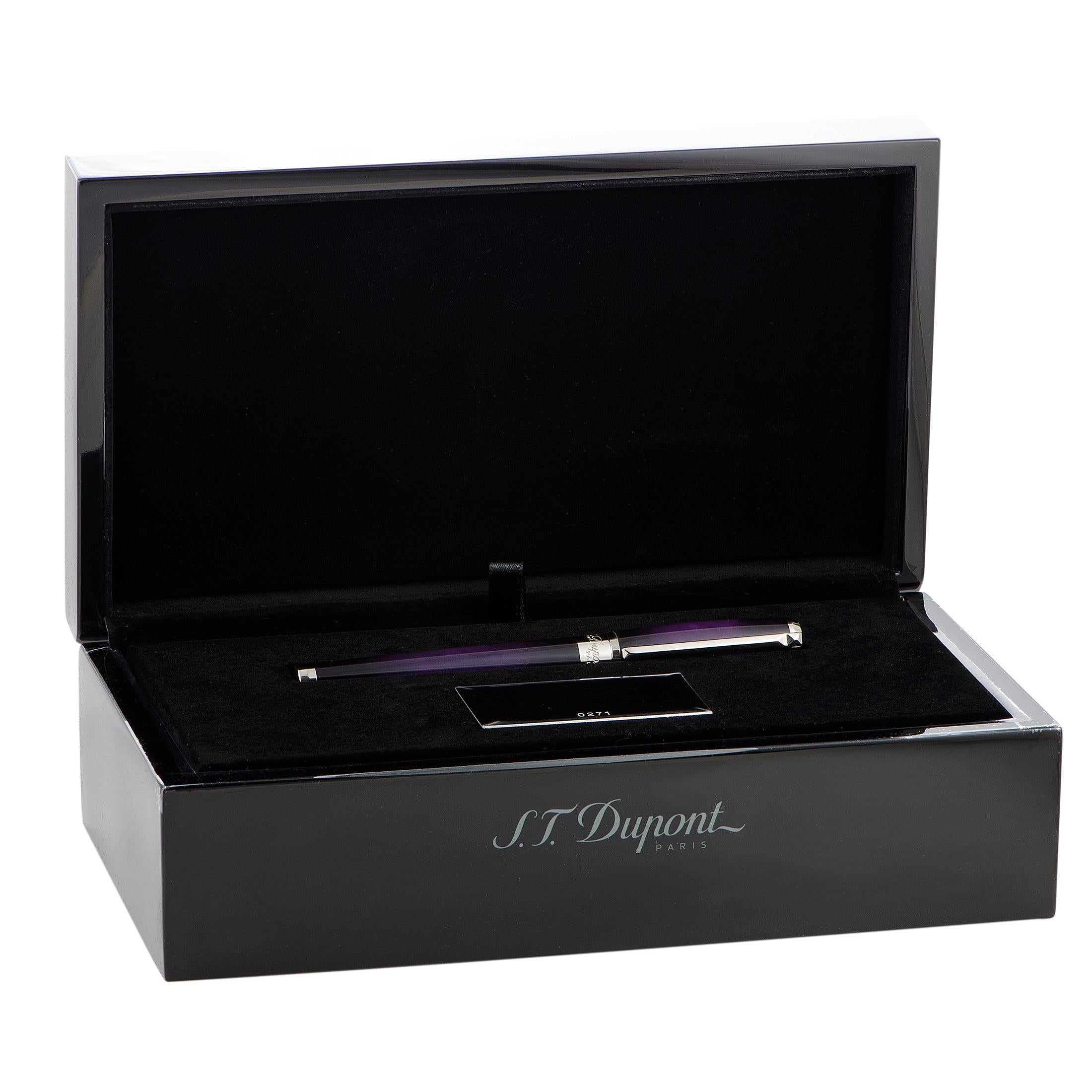 Women's or Men's S.T. Dupont Line D Atelier Purple Fountain Pen