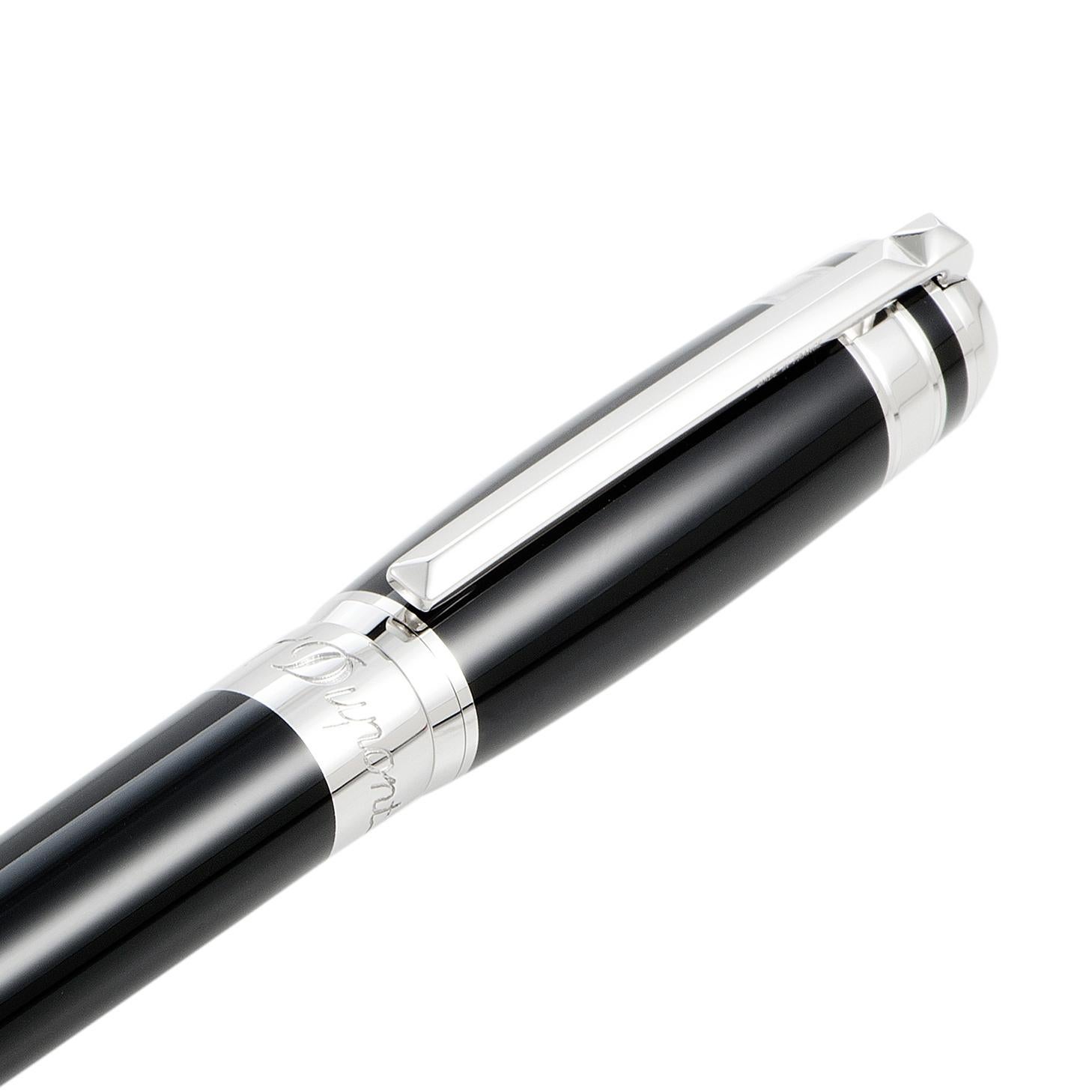 S.T. Dupont Line D Black Lacquer Fountain Pen In New Condition In Southampton, PA