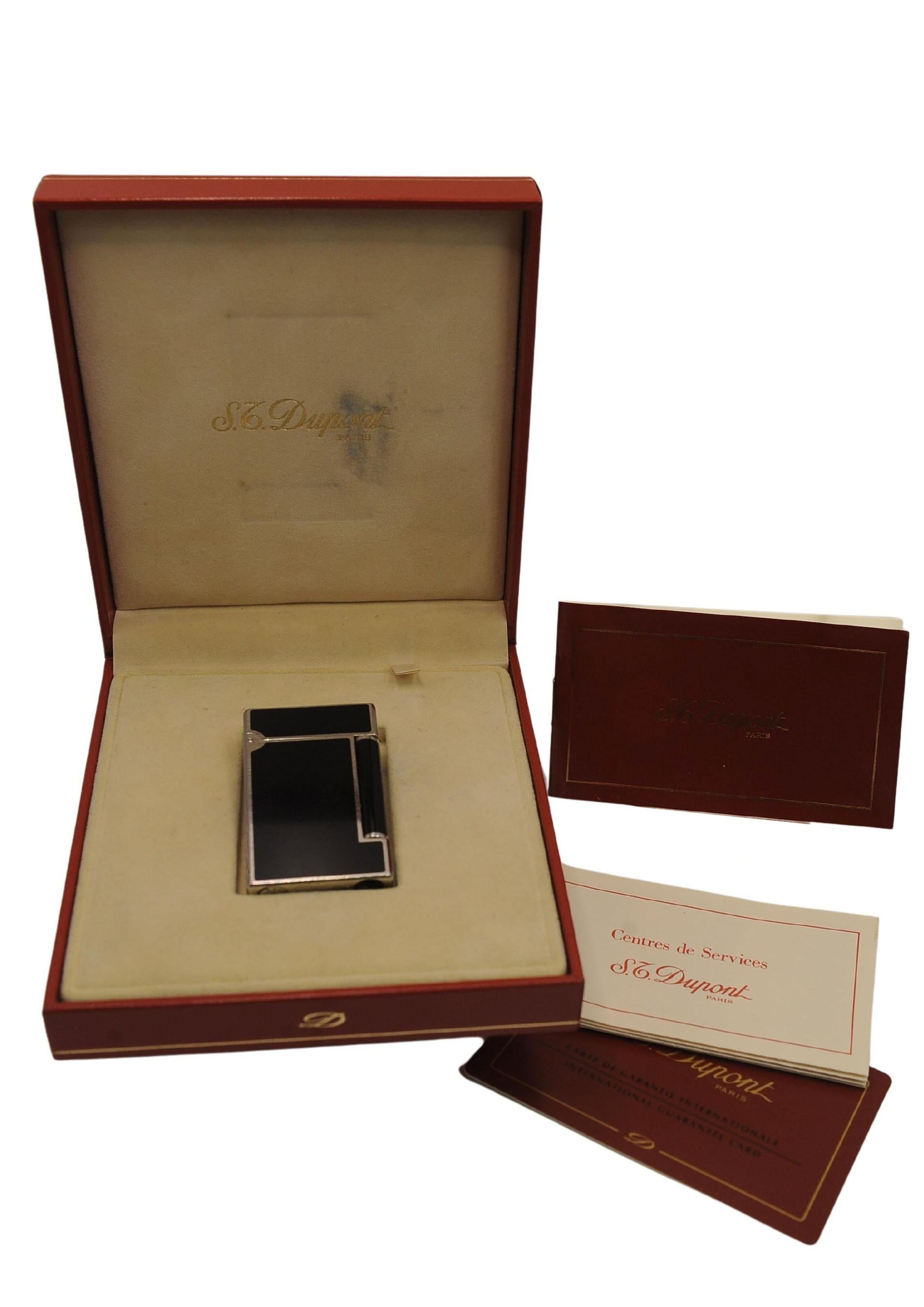 Laccato S. T. Dupont Paris Ligne 1 Accendisigari in argento e nero Laque De Chine in vendita