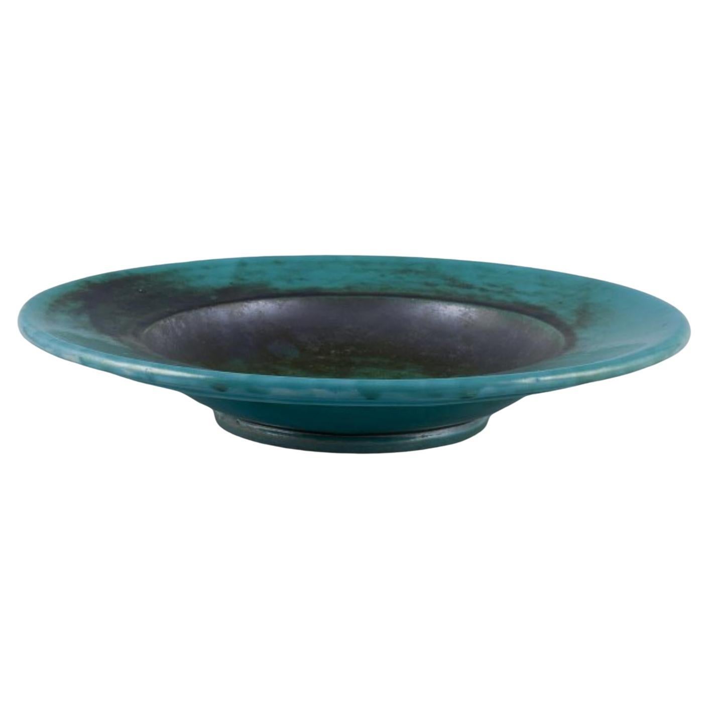 St Erik ceramics Upsala, Suède. Grand bol en grès émaillé. Vers les années 1940 en vente