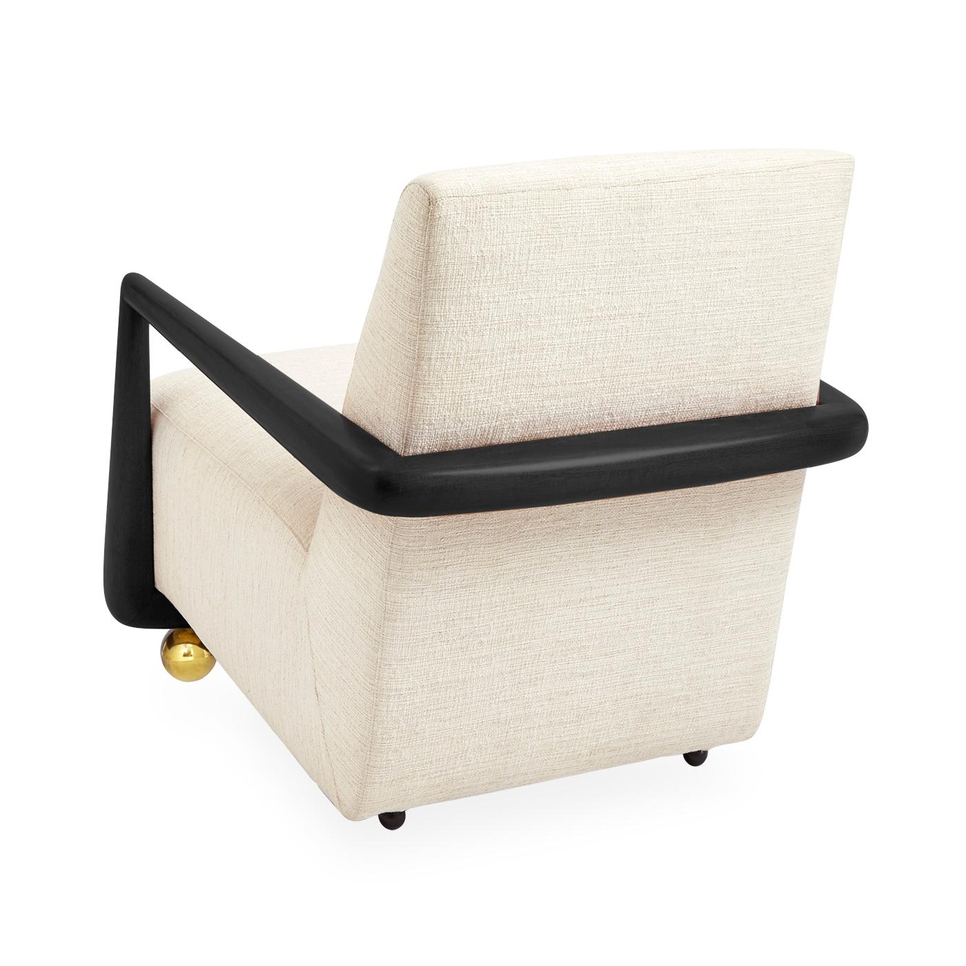 St. Germain Linen Club Chair In New Condition In New York, NY