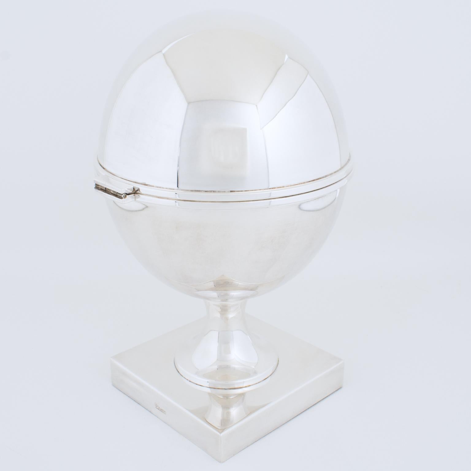 St James Silver Plate and Crystal Caviar Bowl Server Chiller, circa 1980 1