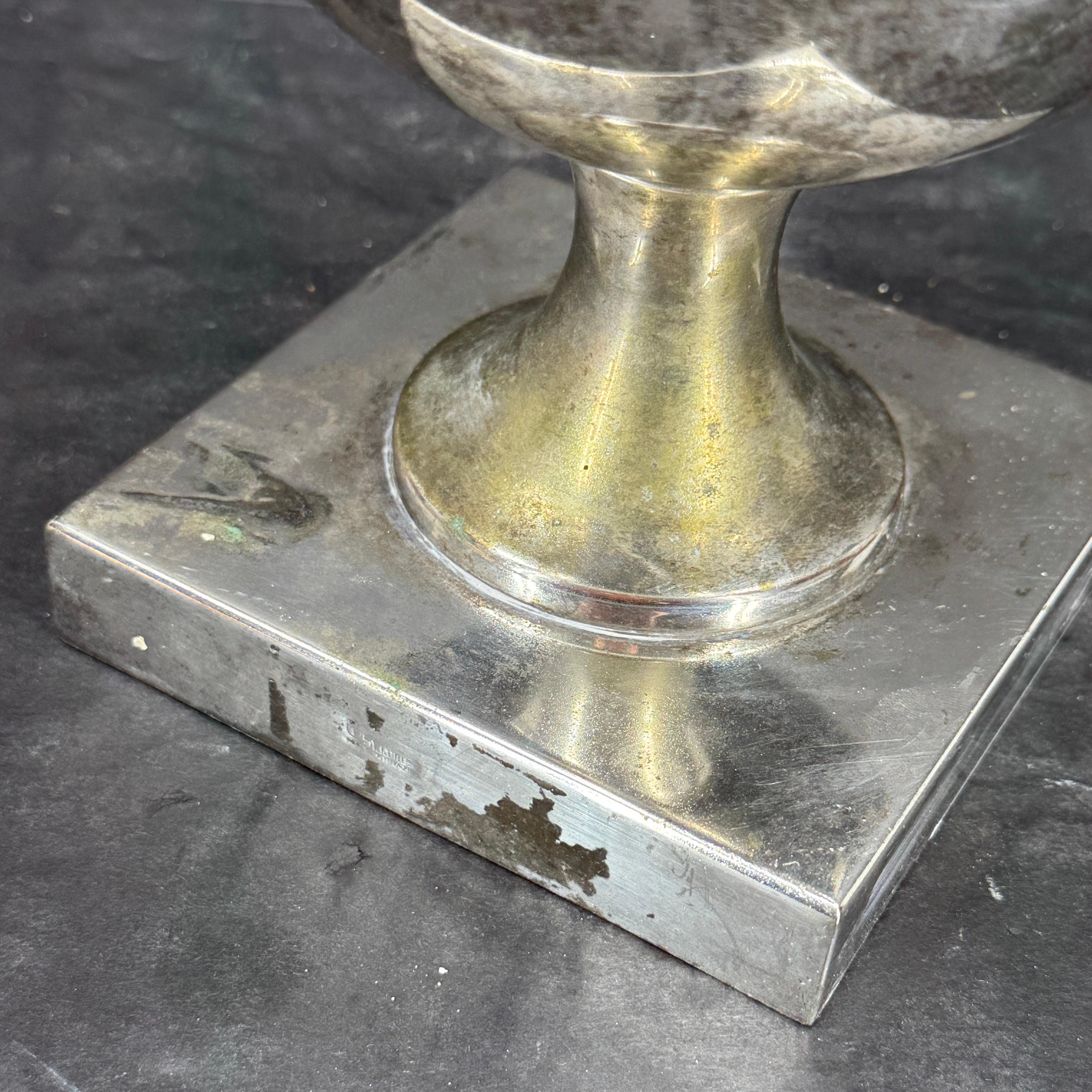 Servidor de caviar de plato de plata de Brasil de St. James con cuenco de cristal en venta 2