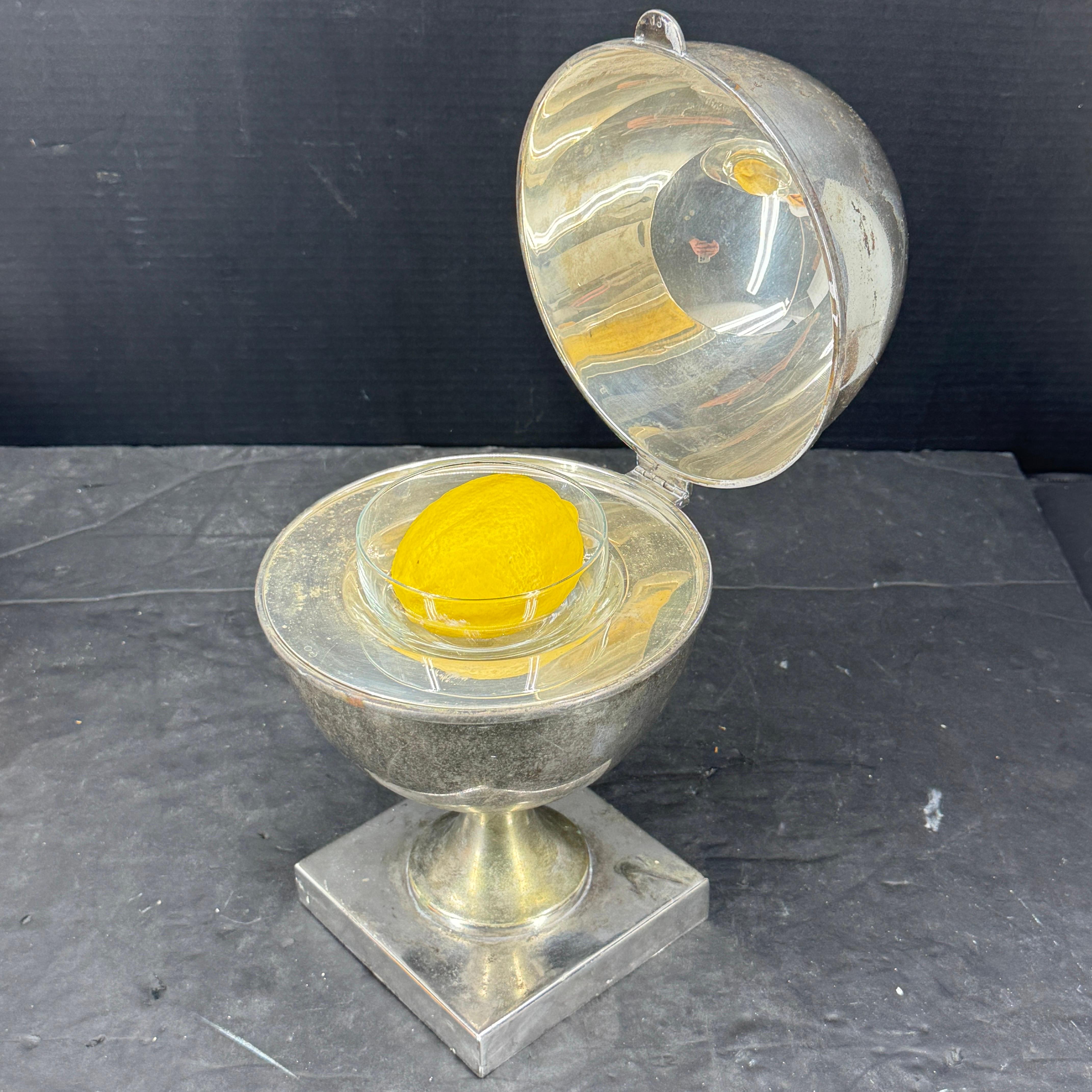 Servidor de caviar de plato de plata de Brasil de St. James con cuenco de cristal Chapado en plata en venta