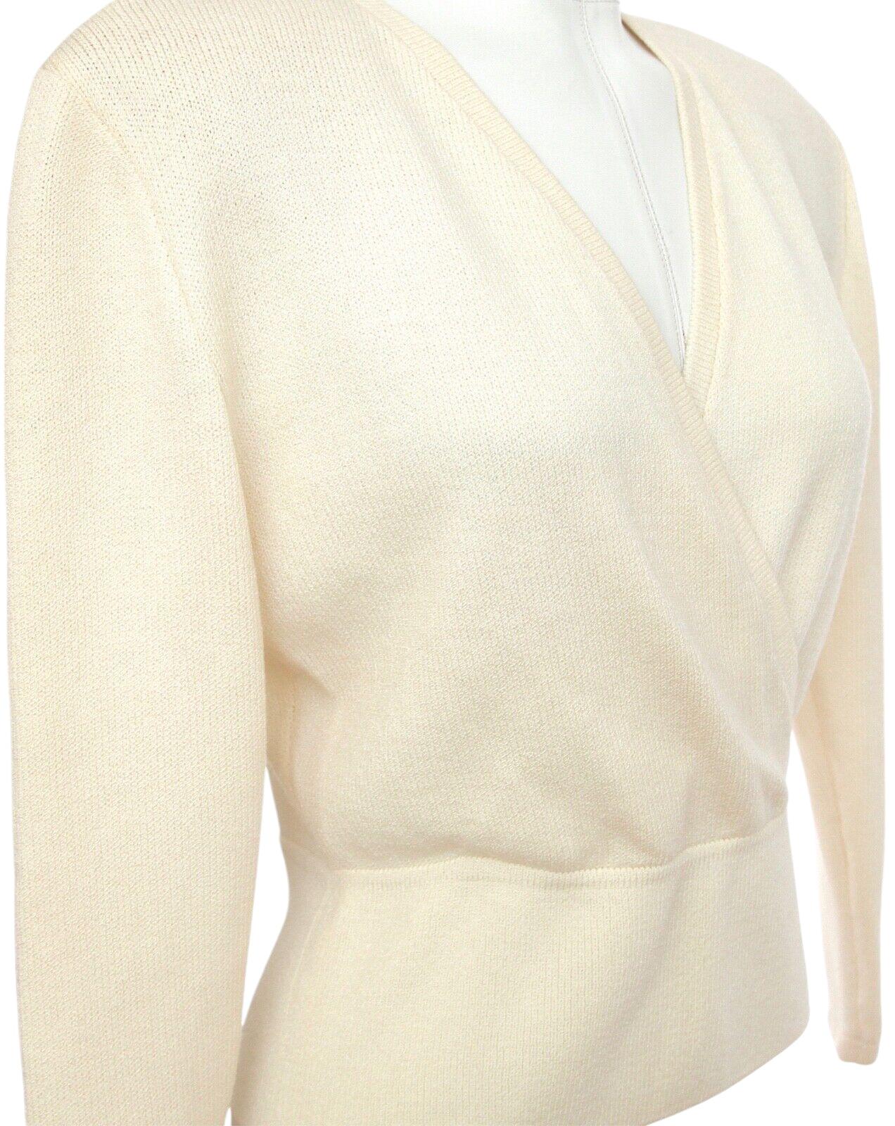 ST. JOHN BASICS Sweater Long Sleeve Knit Top Pullover Ivory V-Neck Sz S In Good Condition For Sale In Hollywood, FL