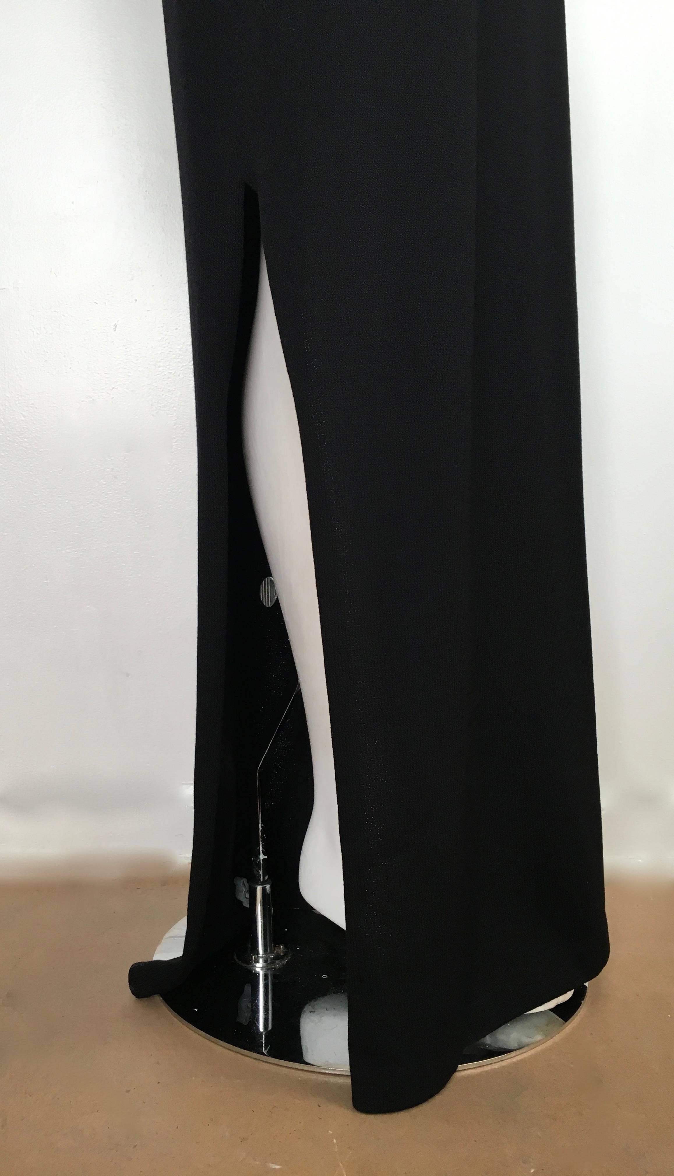 St. John Black Knit Short Sleeve Maxi Evening Dress Size 10.  For Sale 3