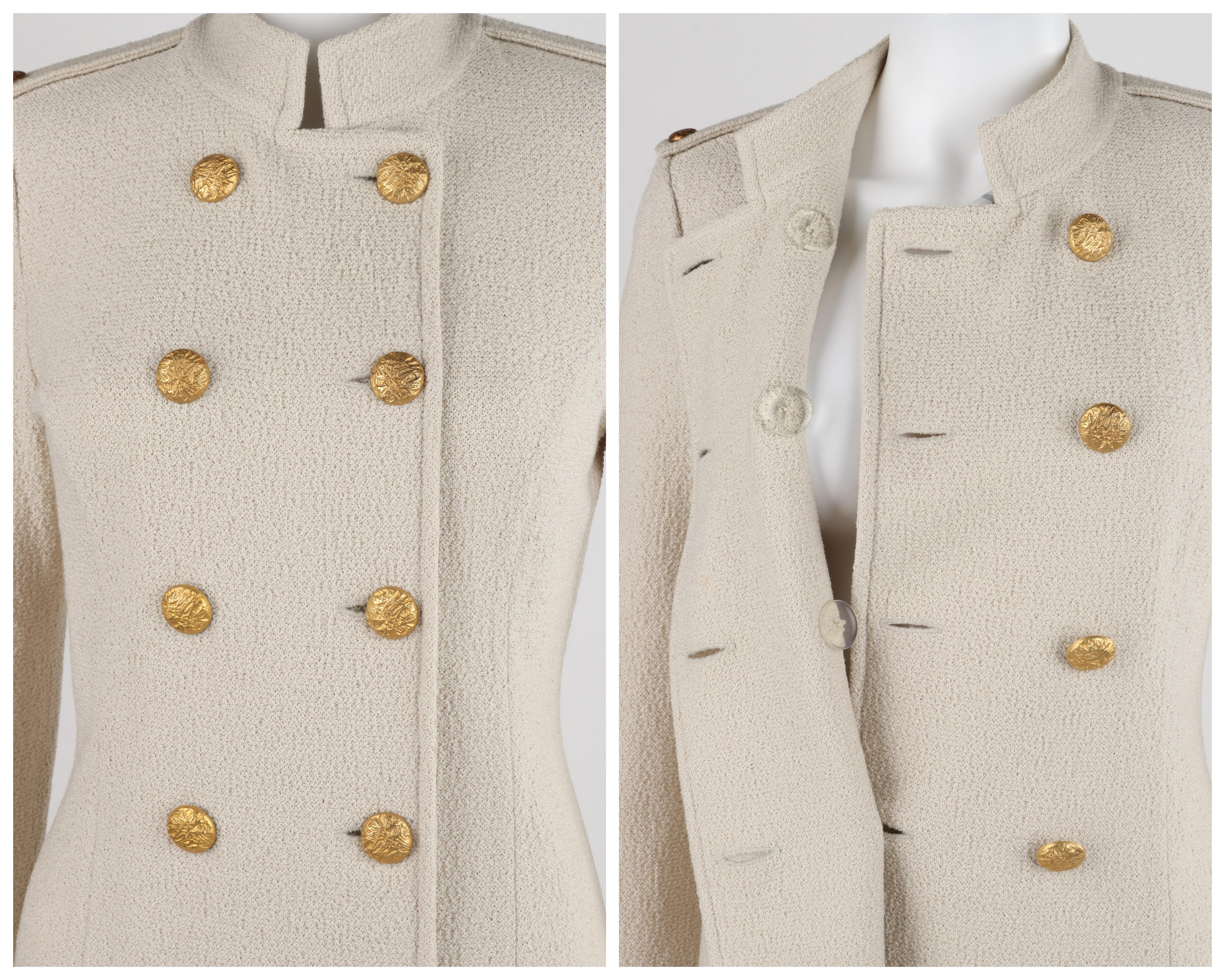 ST JOHN c.2010s Beige Knit Stand Collar Military Double-Breasted Blazer Jacket im Angebot 5