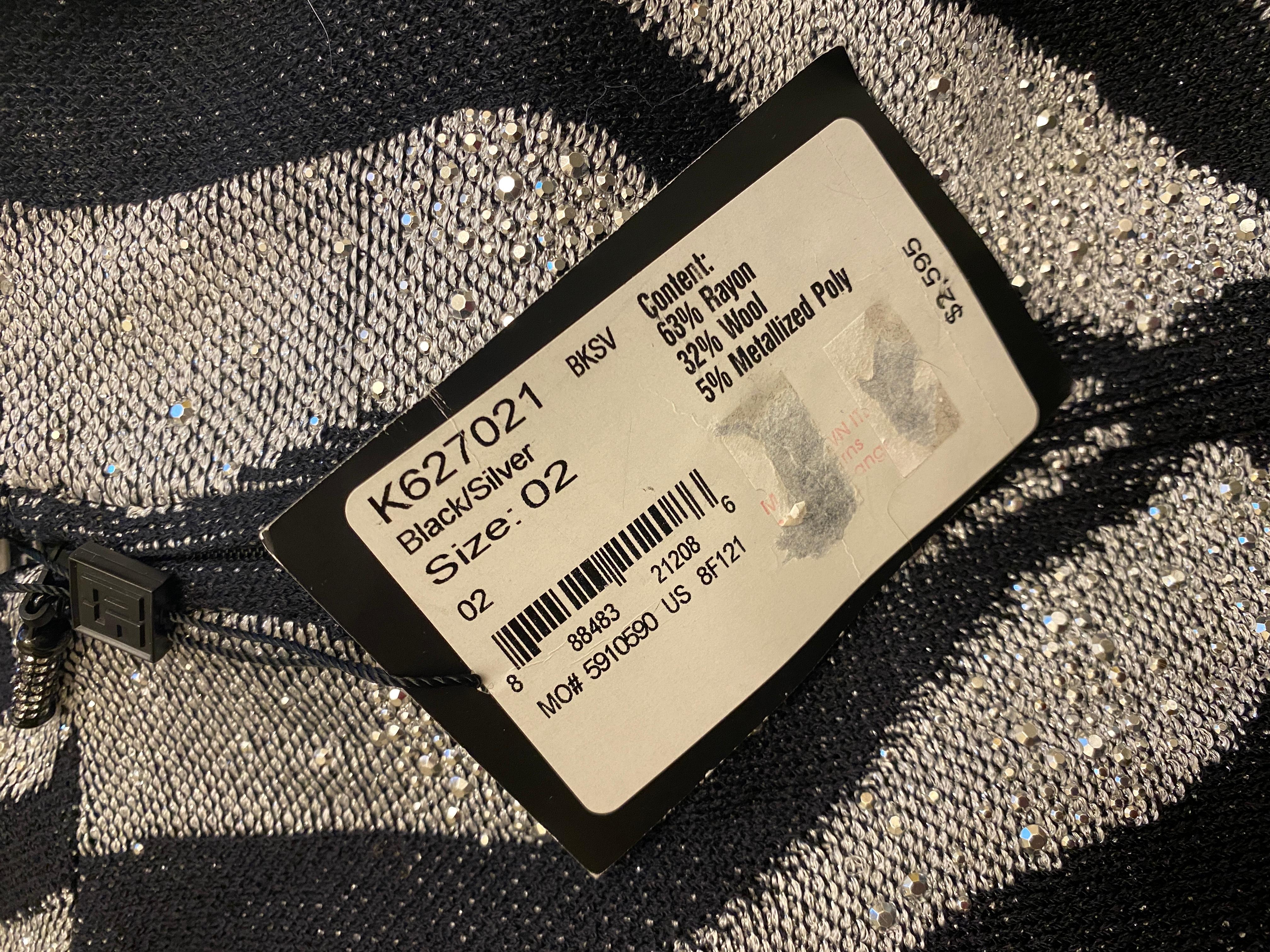 Vestido de noche de punto de cebra con cremallera y pedrería plateada talla 2 NWT en venta 2