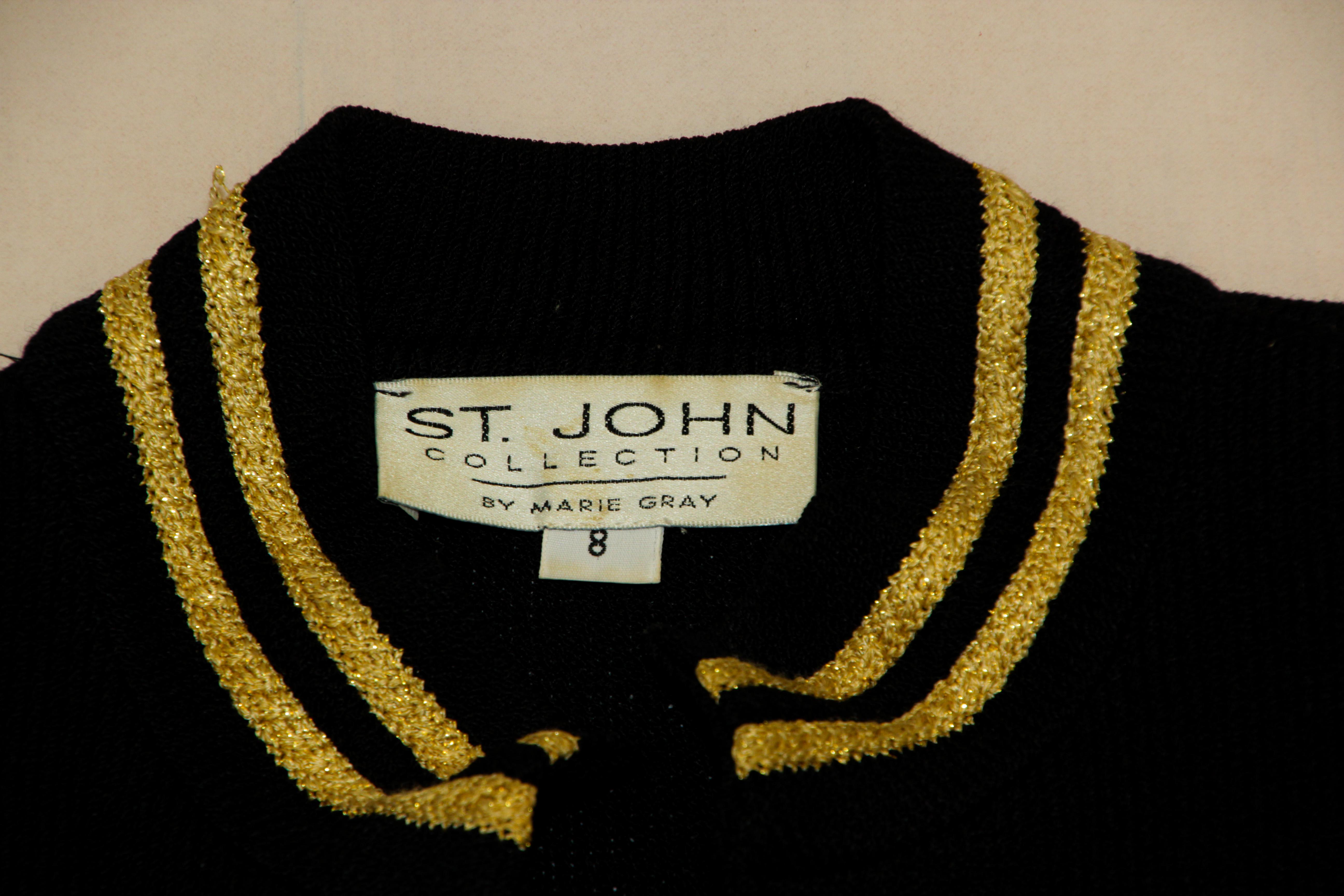 St. John Military Blazer-Strickjacke 1990er Schwarz und Gold im Angebot 8