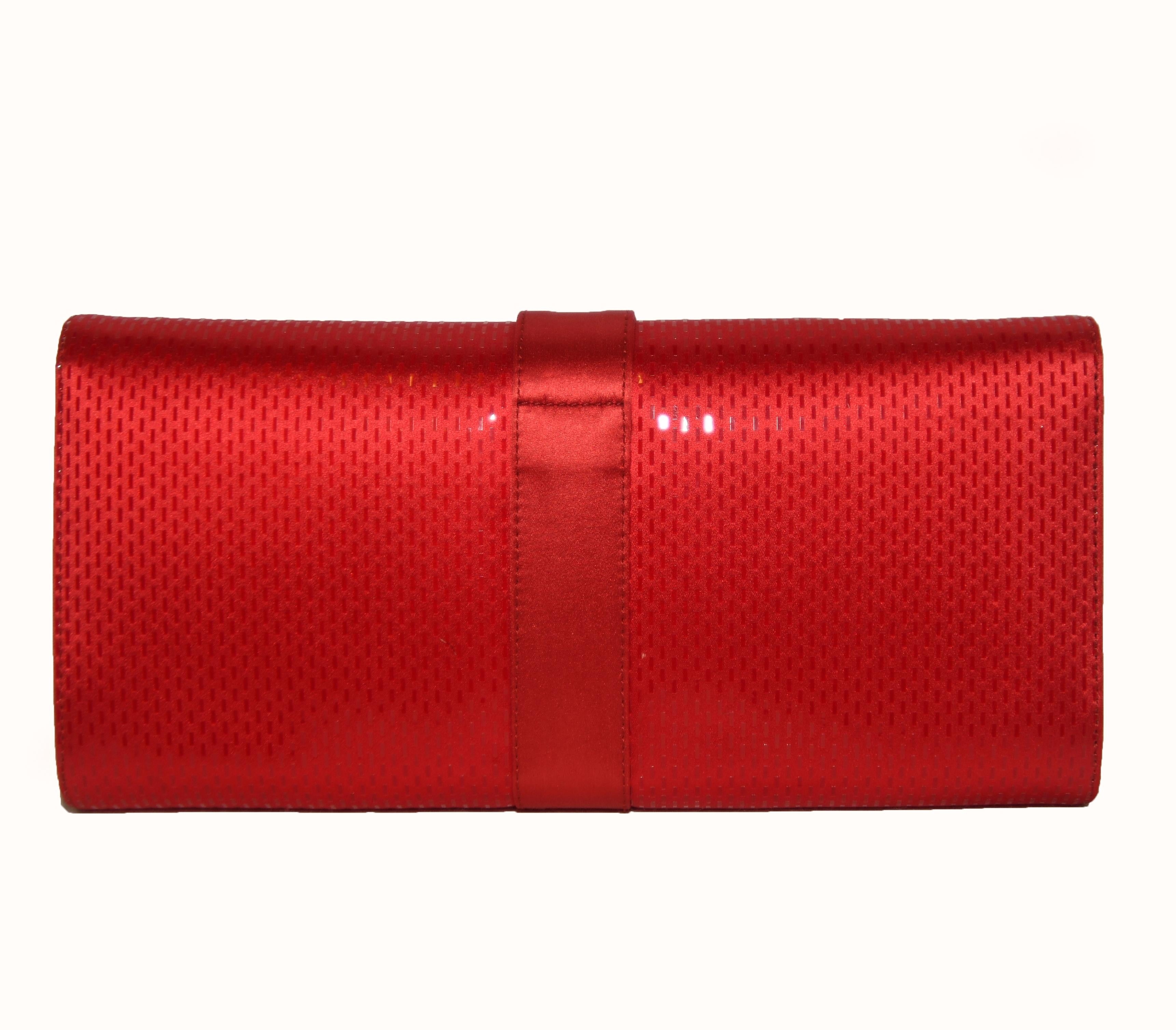 St John Red Sequined Satin Clutch W/ Crystal Buckle At Closure Damen
