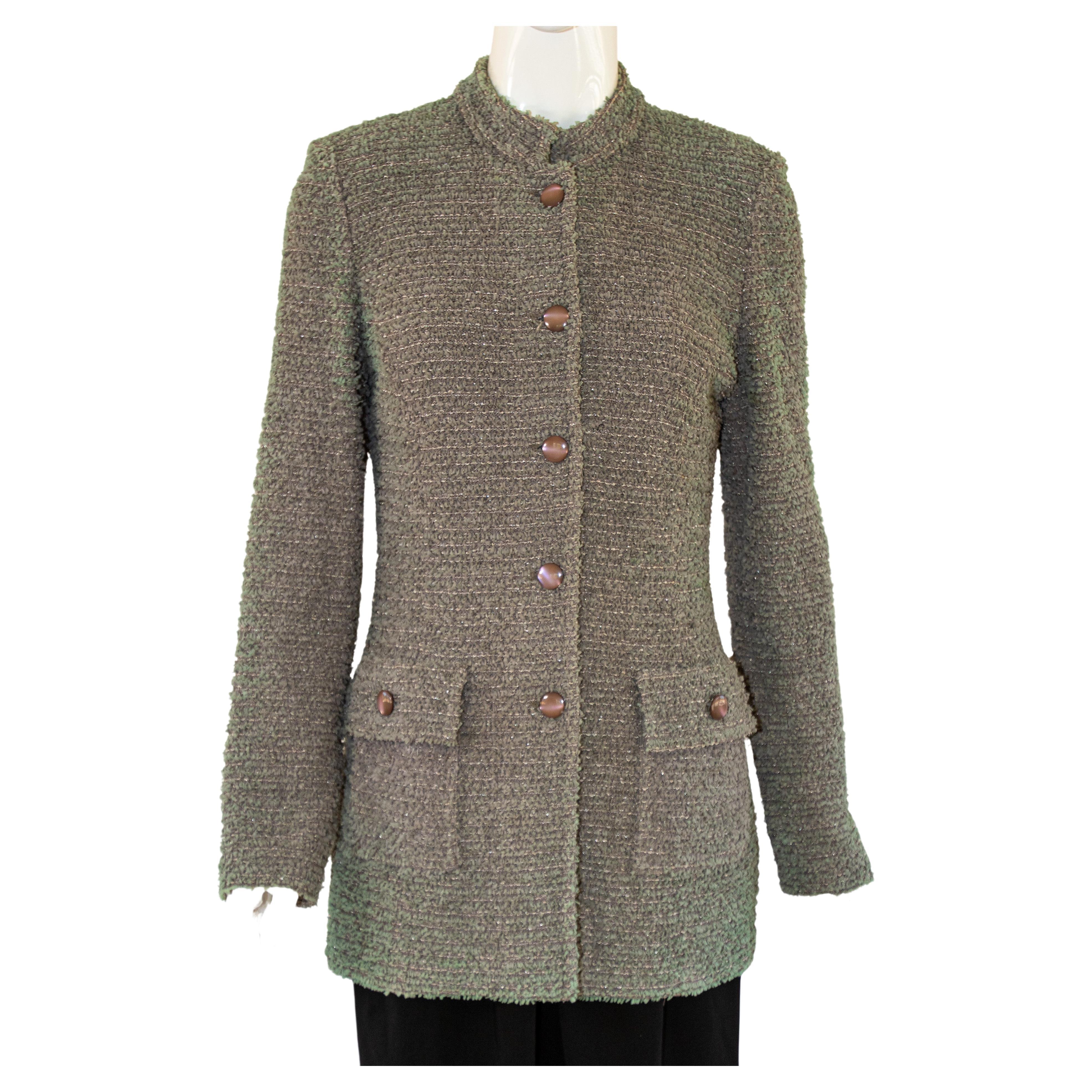 St John Lange Jacke aus grauem Tweed mit Eyelash-Schnörkeln. im Angebot