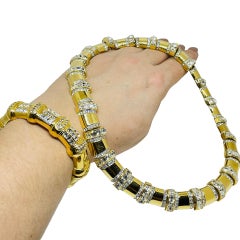ST. JOHN signé vintage gold tone crystals designer choker necklace bracelet set