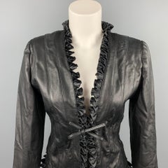 ST. JOHN Chaqueta de piel negra con volantes talla 2