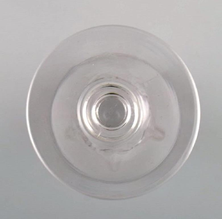 St. Louis, Belgique, 13 verres en cristal soufflé à la bouche, années 1930-1940 Excellent état - En vente à Copenhagen, DK