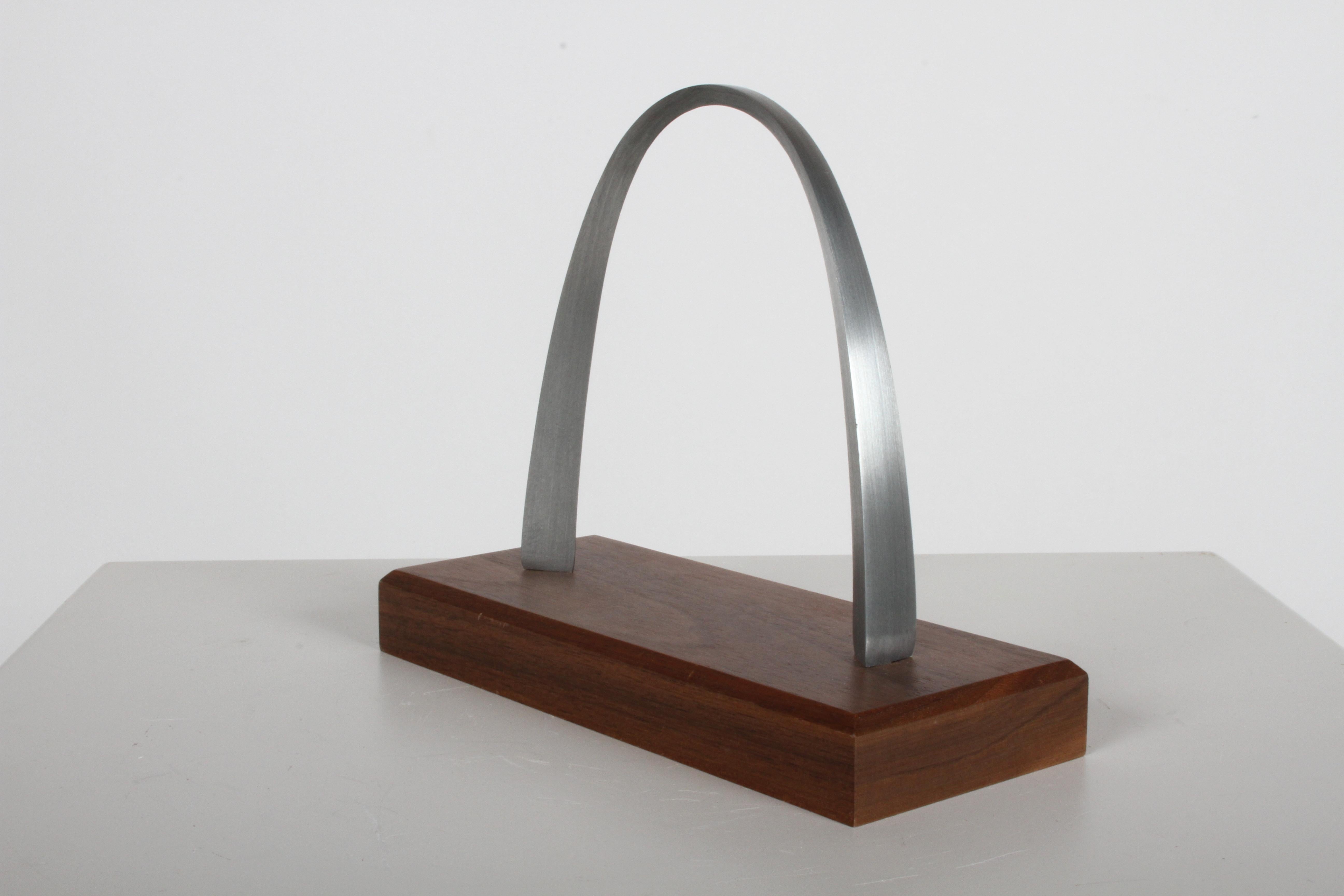 Mid-Century Modern Modèle de sculpture en acier inoxydable Arch de St. Louis Gateway conçu par Eero Saarinen en vente