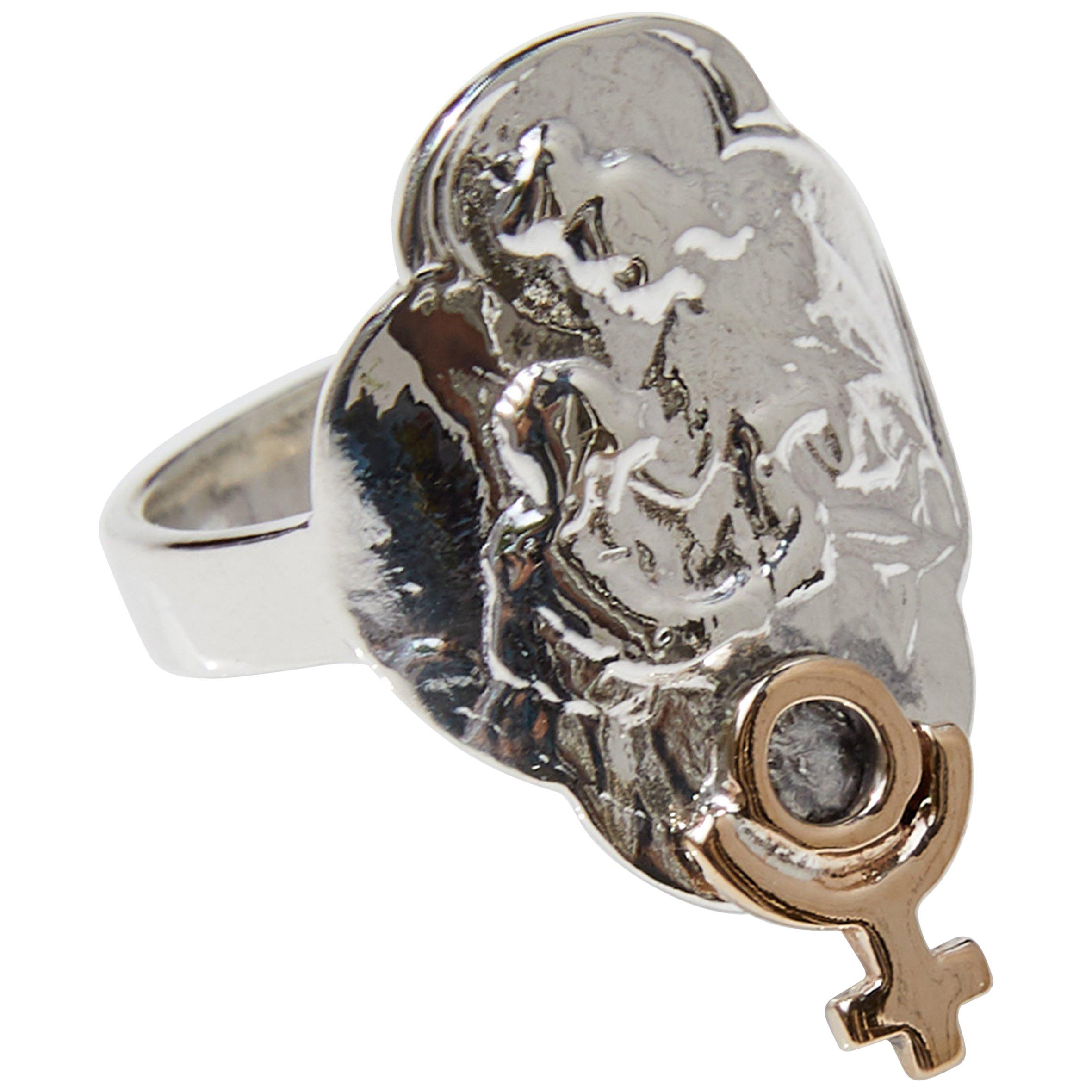 Anillo de plata de ley con medallón de Santa María y símbolo astrológico de Plutón en oro