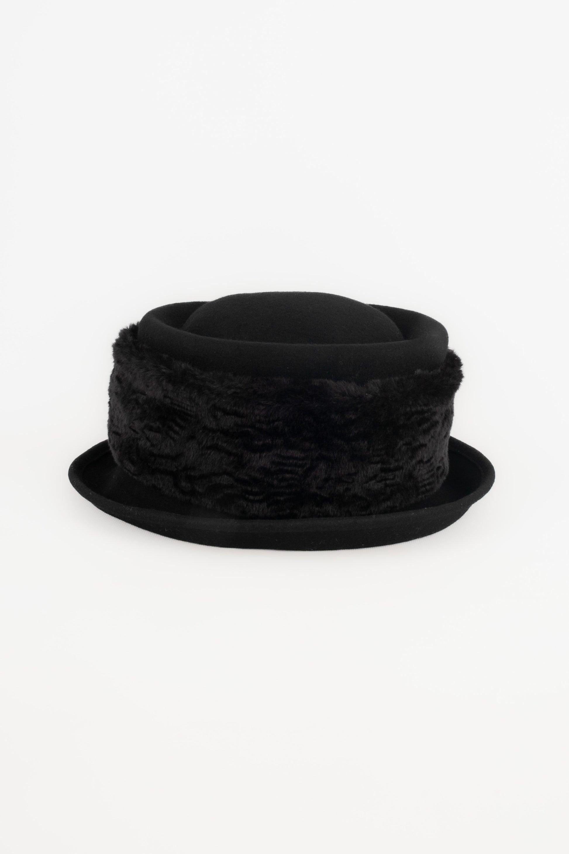 (Made in United Kingdom) Black wool hat.

Additional information:
Condition: Very good condition
Dimensions: Single-size

Seller Reference: CHP38