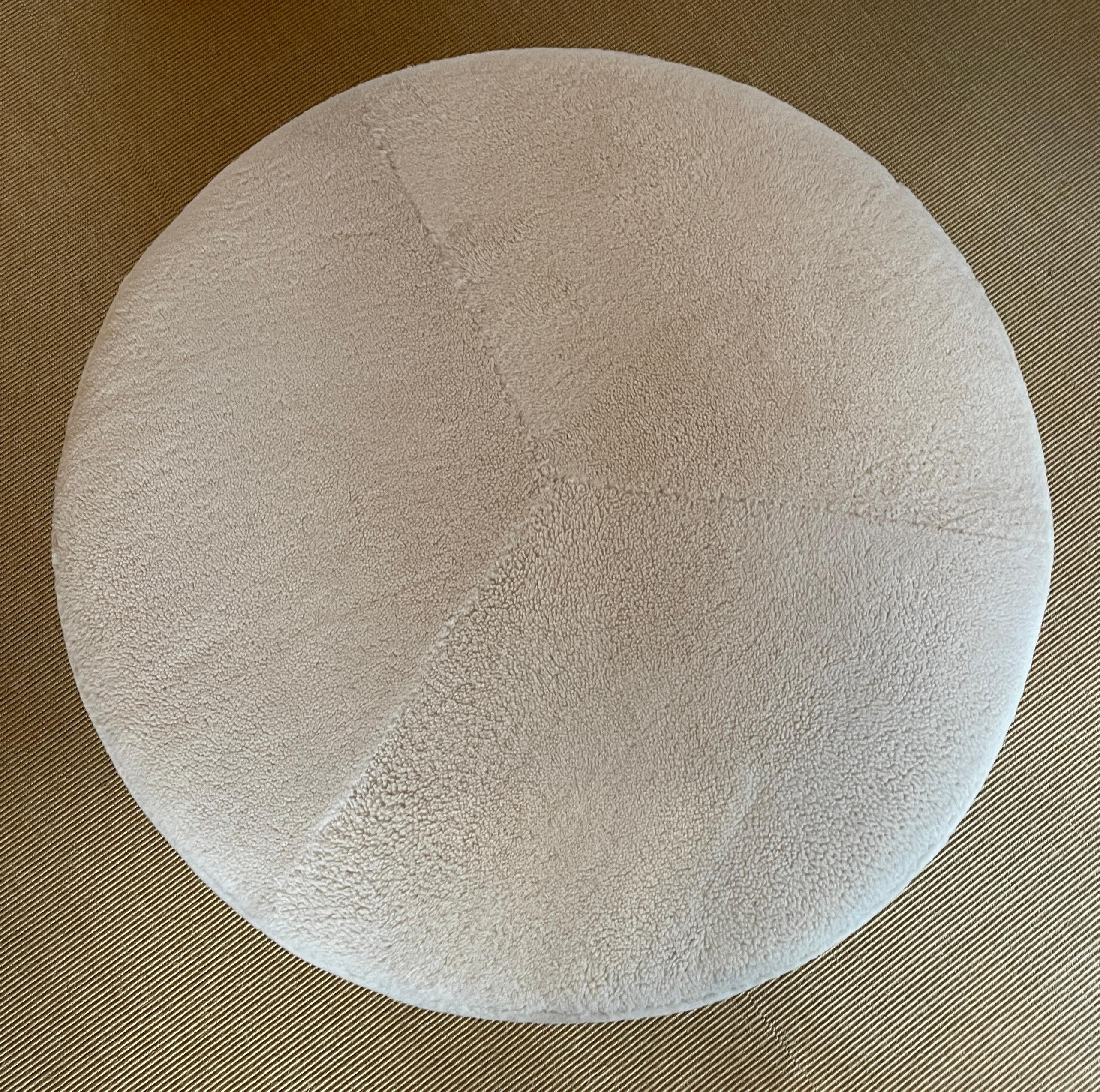 XXI secolo e contemporaneo Ottomana di Paul,  Gambe in bronzo di Bourgeois Boheme Atelier in vendita